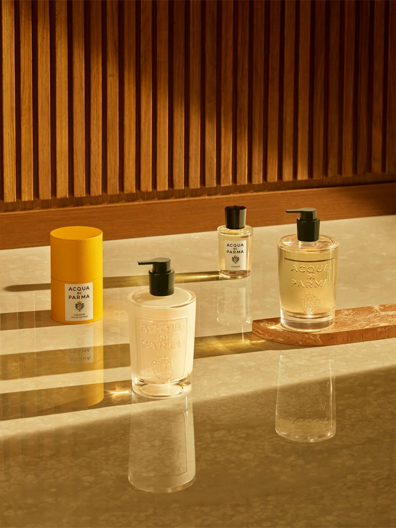 Colonia Liquid Soap 330ml - Image 2
