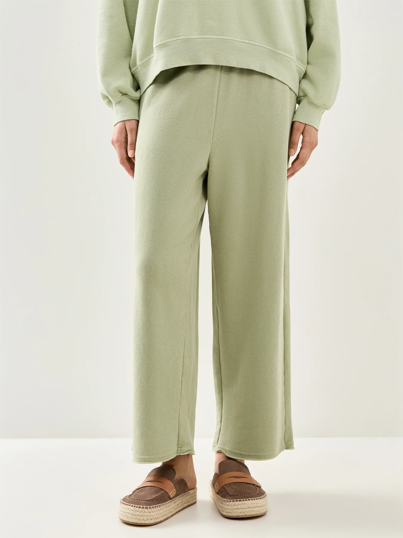 Atubay Joggers Green - Image 4