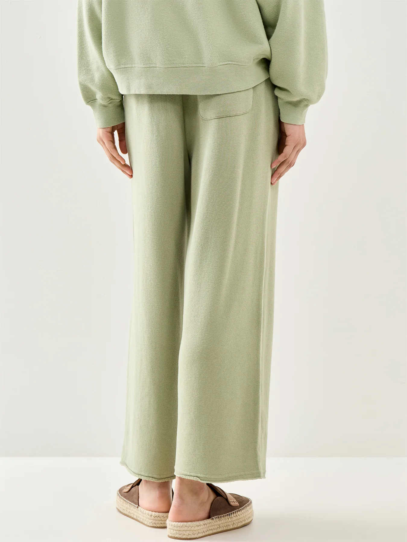 Atubay Joggers Green - Image 5