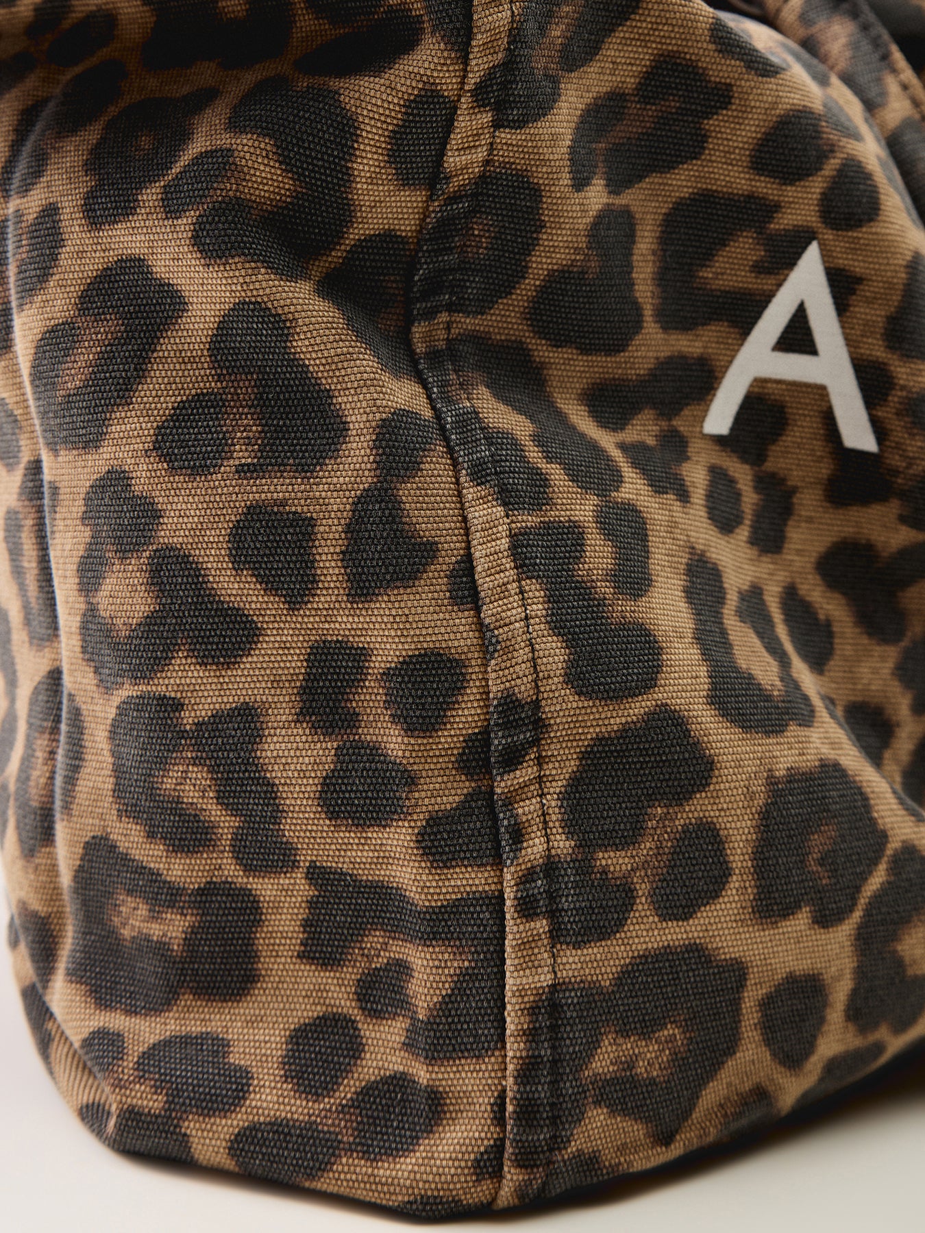 Leo Canvas Tote Leopard - Image 3