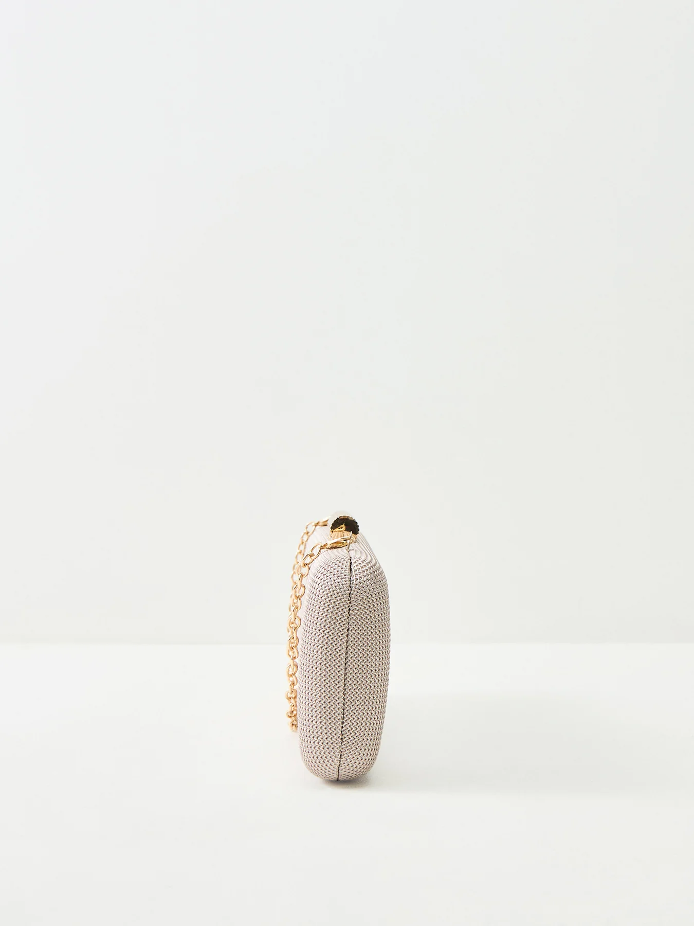 Raffia Clutch Bag with Chain - Image 4