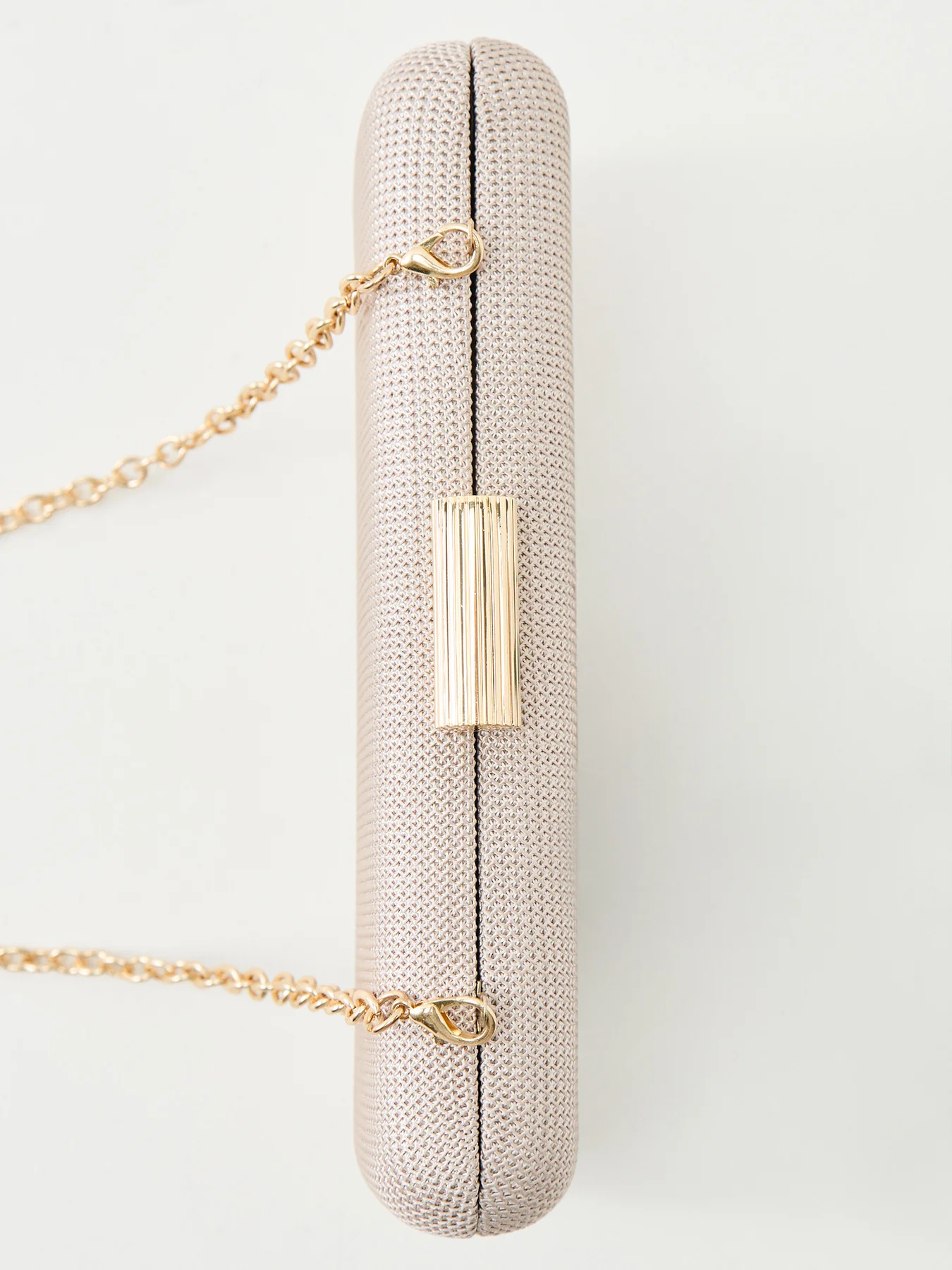 Raffia Clutch Bag with Chain - Image 5
