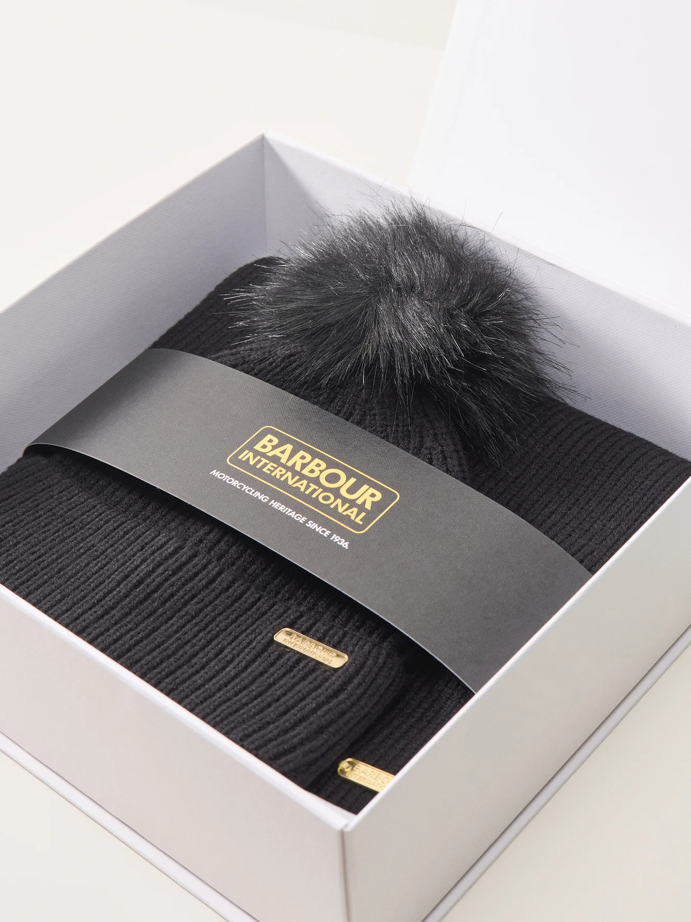 Mallory Beanie and Scarf Set Black - Image 2