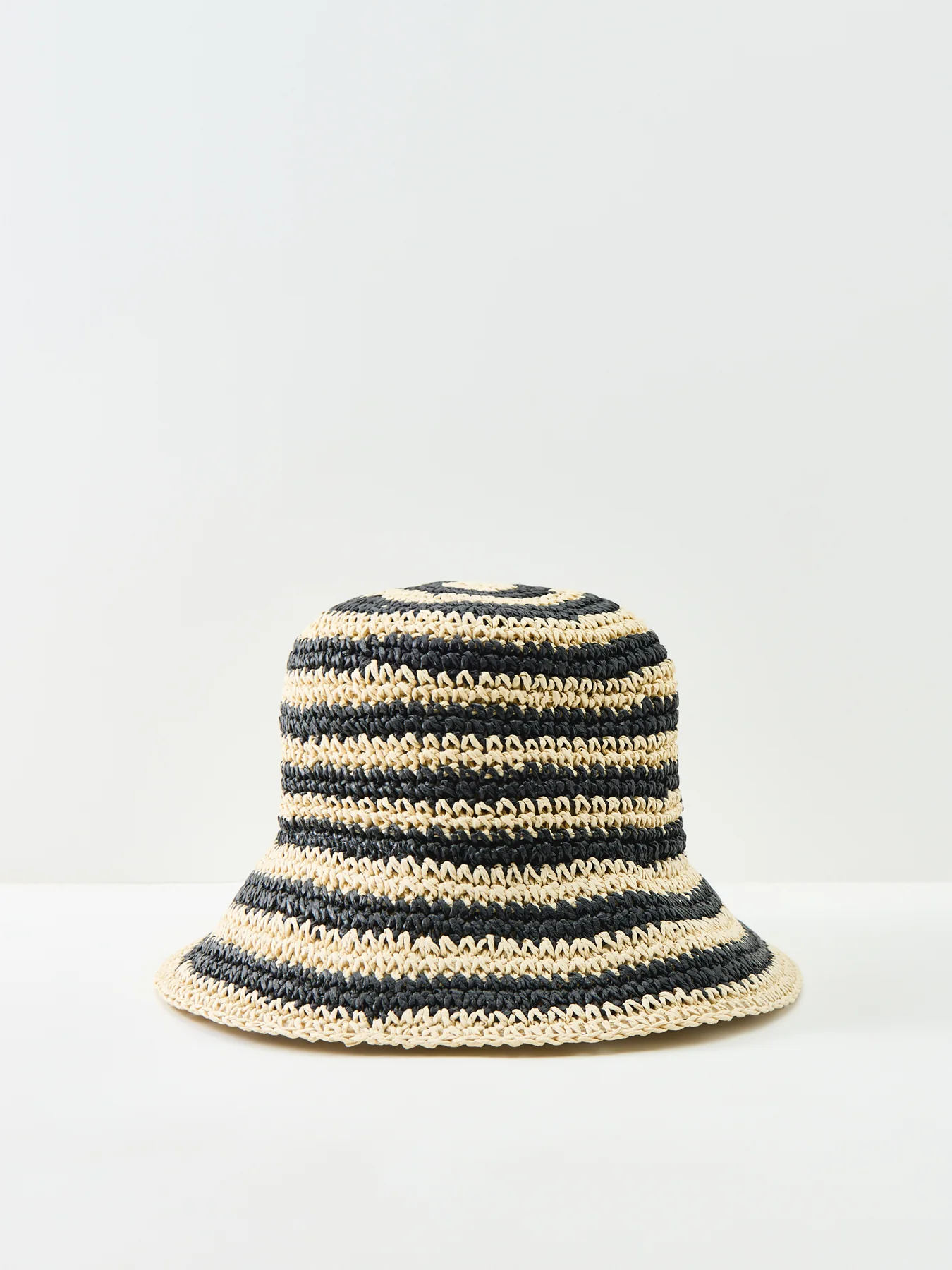 Annie Crochet Hat Black - Image 2