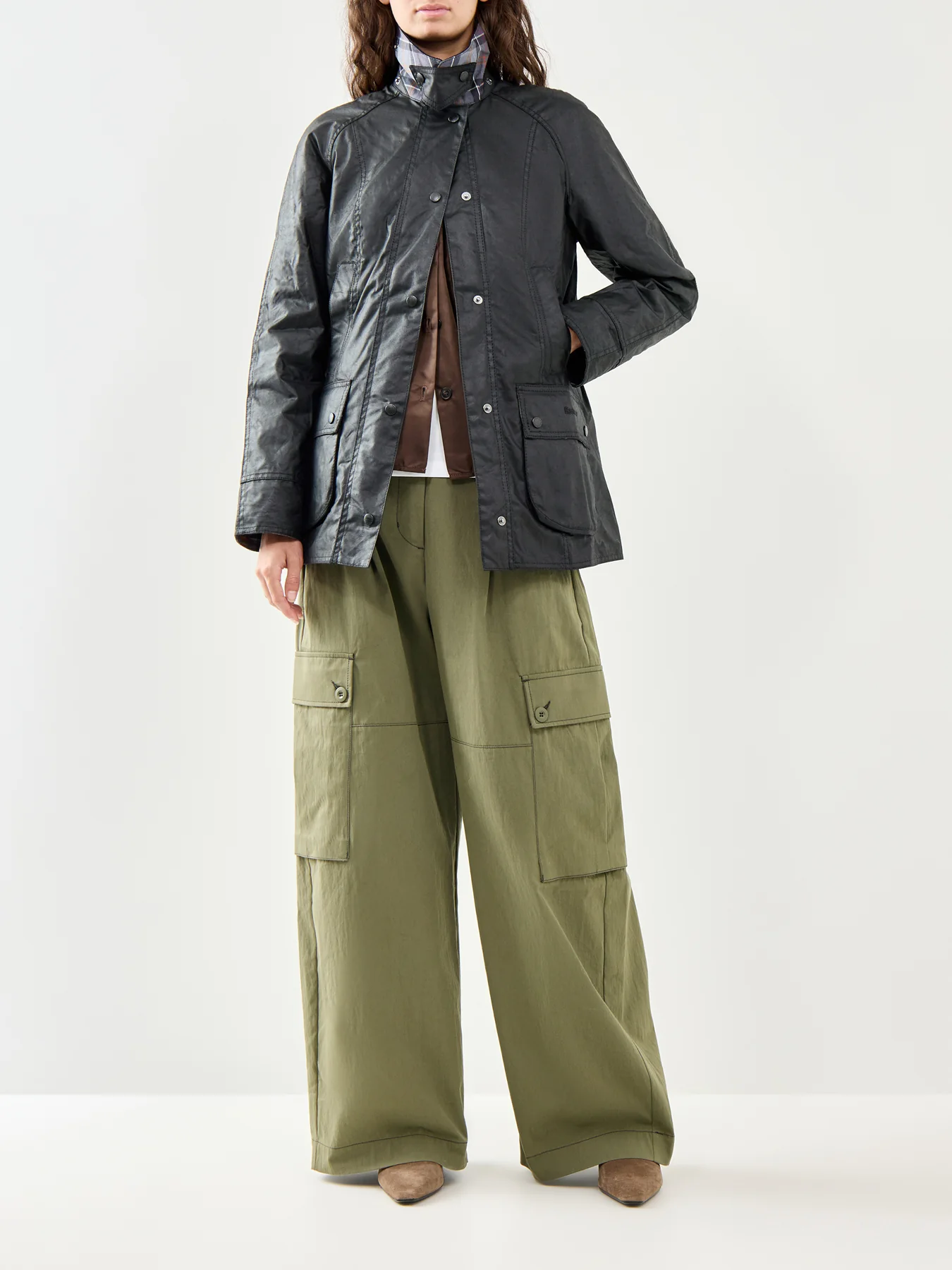 Classic Beadnell Wax Jacket Black - Image 2