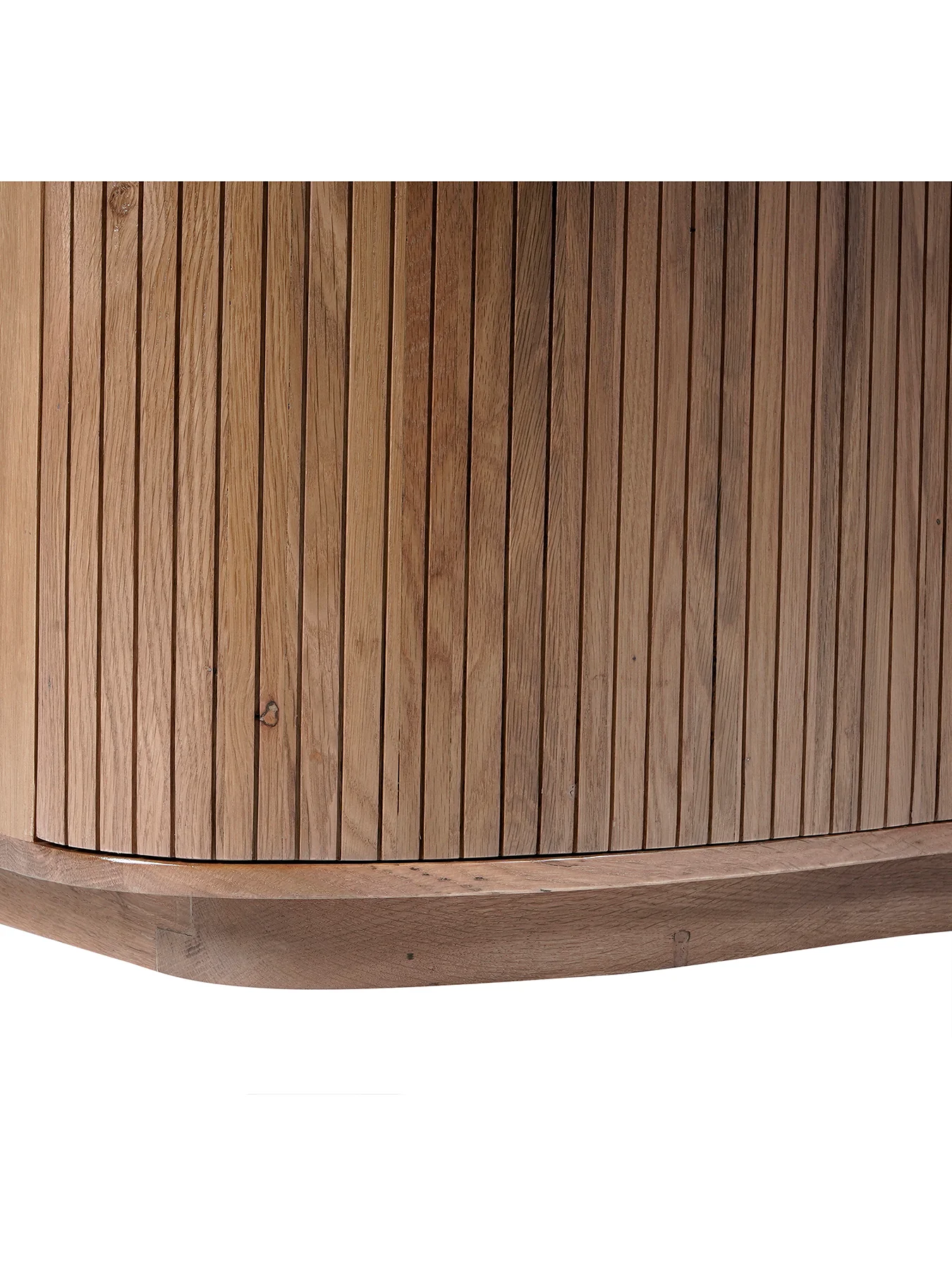 Cambria Oak 3 Door Sideboard - Image 4