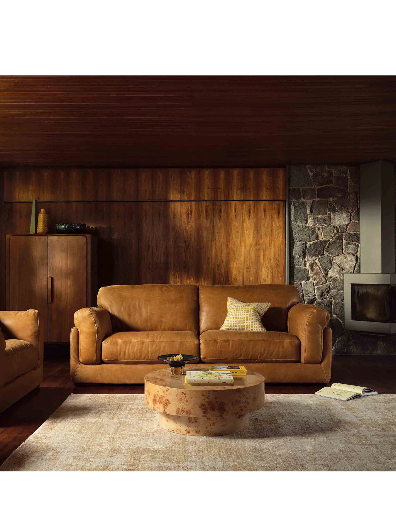 Ledbury Leather Snuggle Chair - Image 2