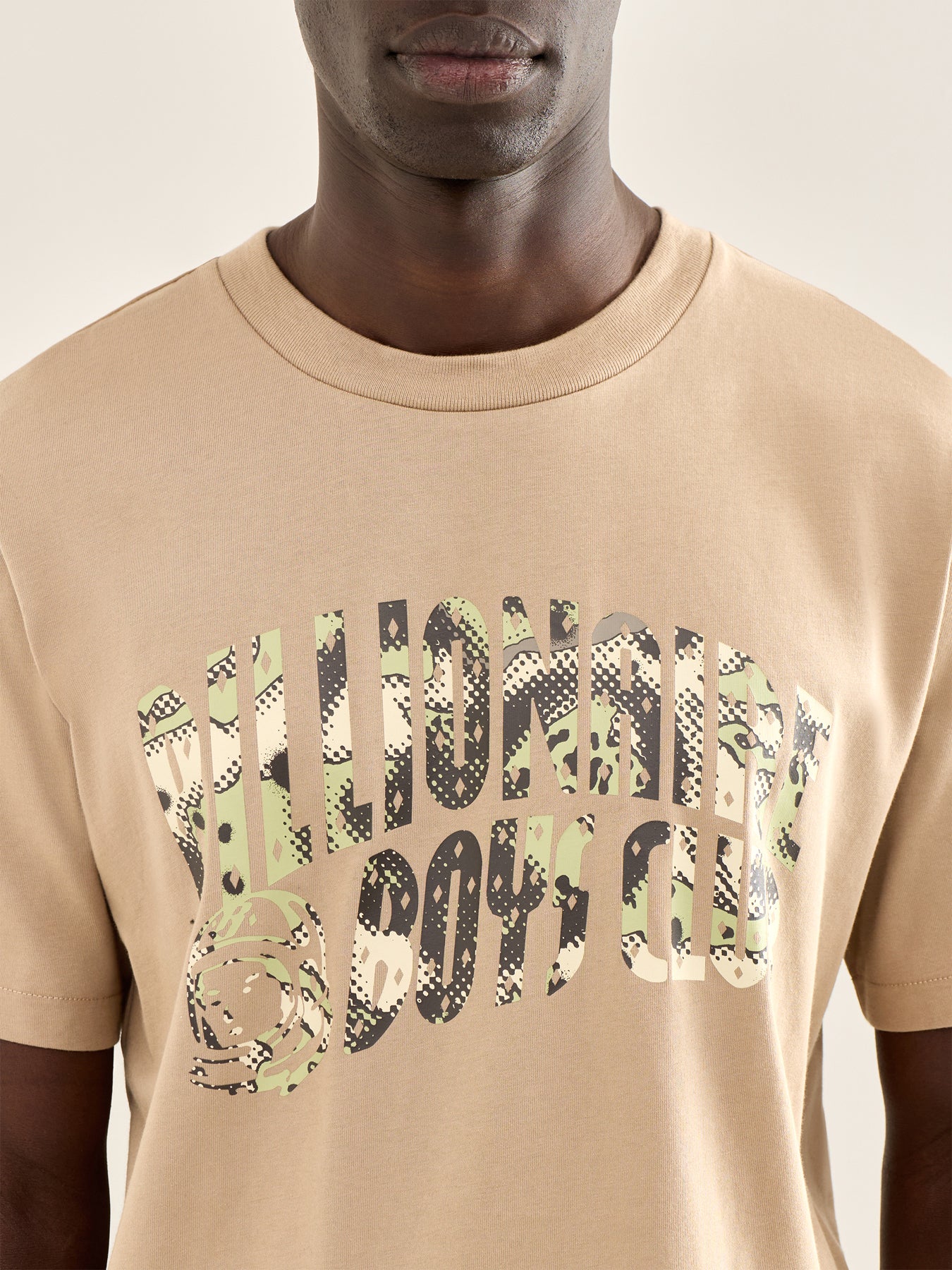 Overlay Camo Fill Arch Logo T-Shirt - Image 3
