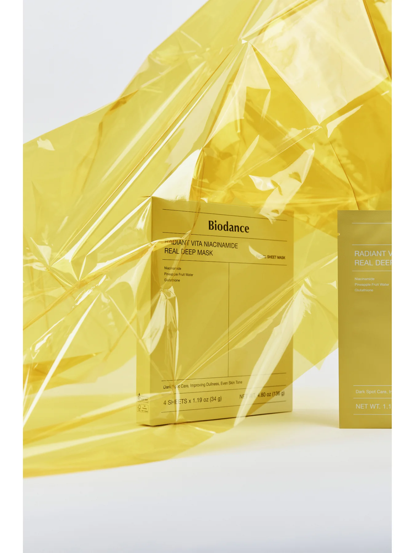 Radiant Vita Niacinamide Sheet Mask Pack of 4 - Image 2