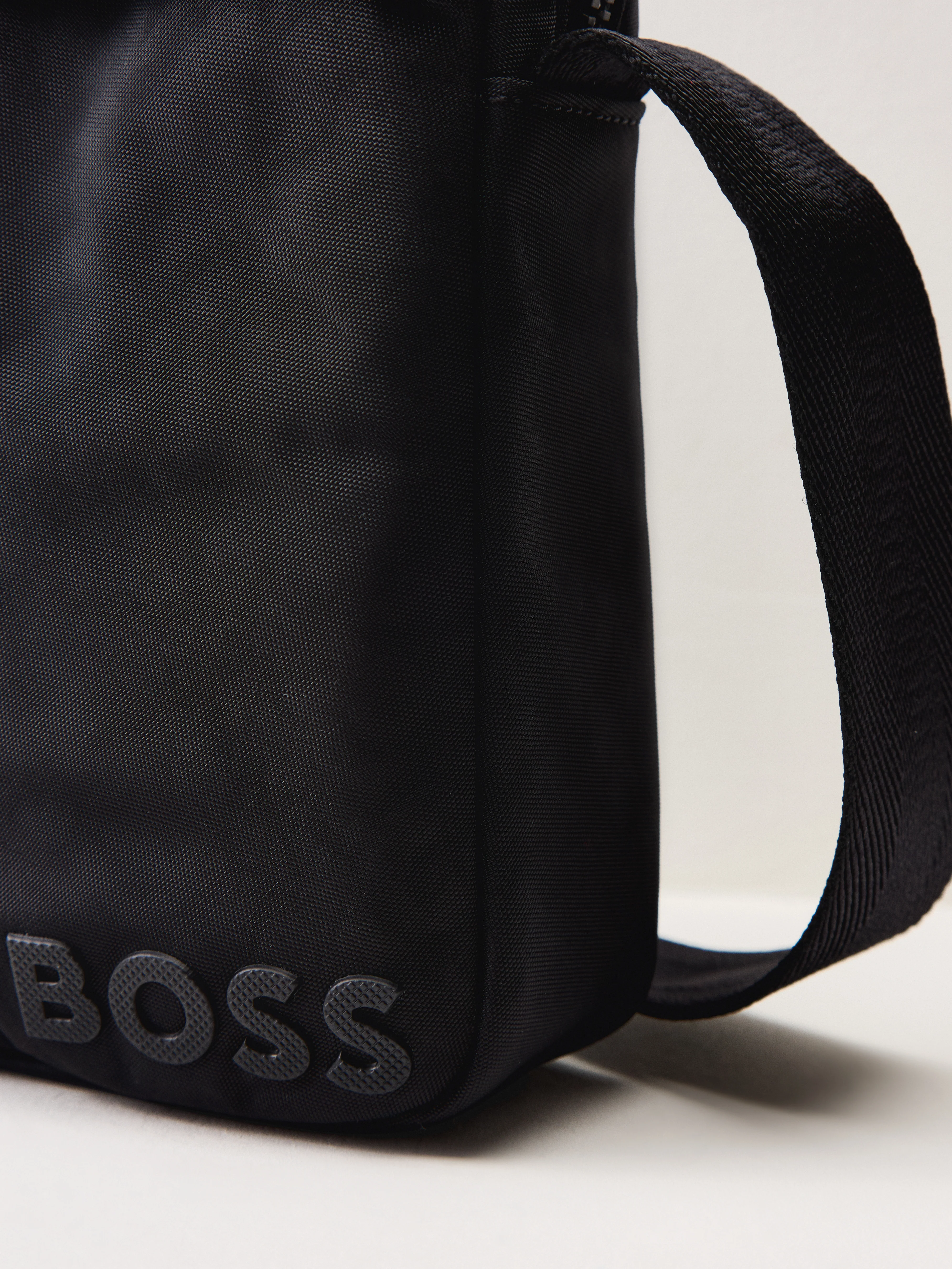 Catch O North South Zip Bag Black - Image 4