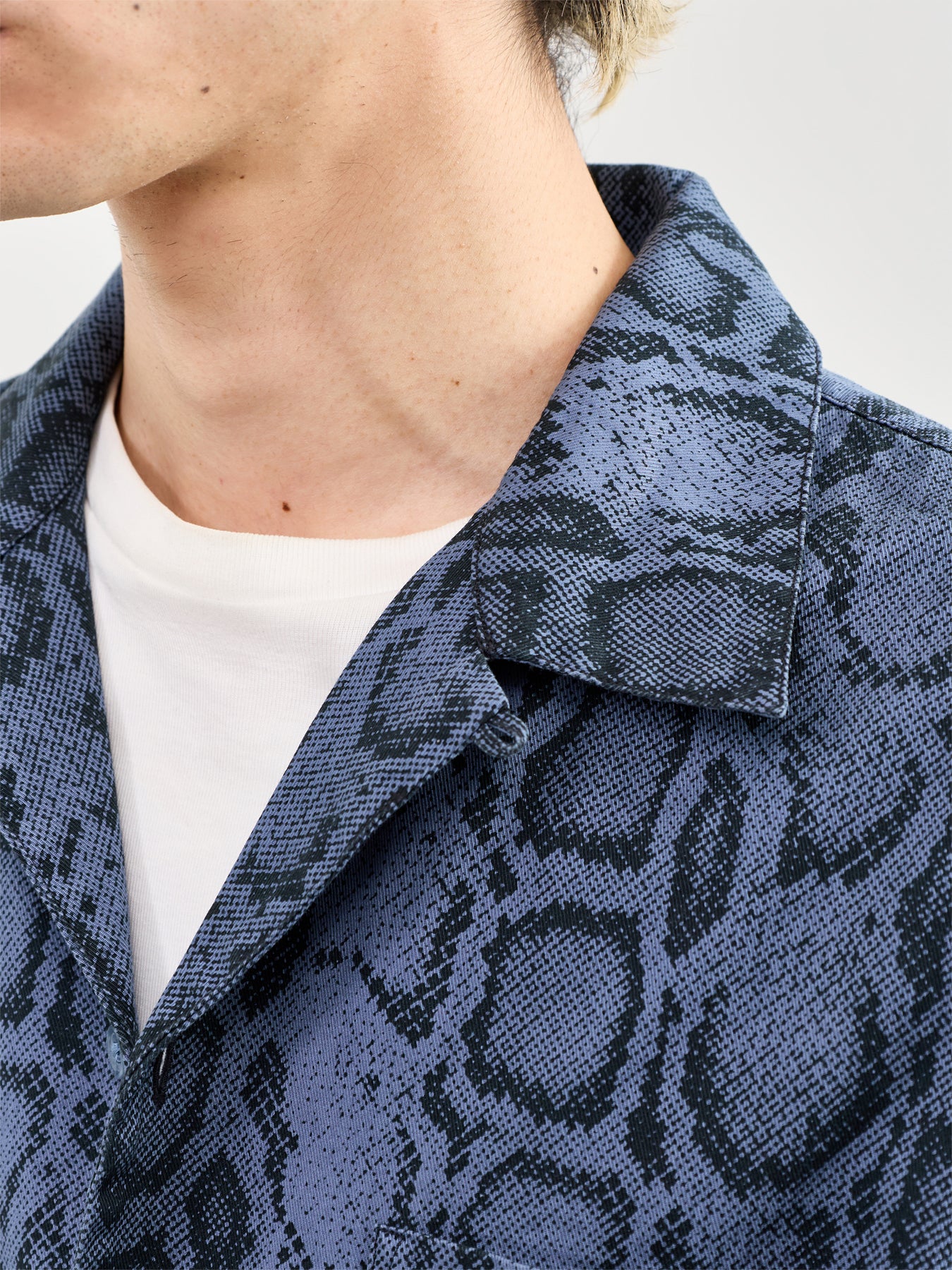 Snake Camo Short Sleeve Shirt - Image 3