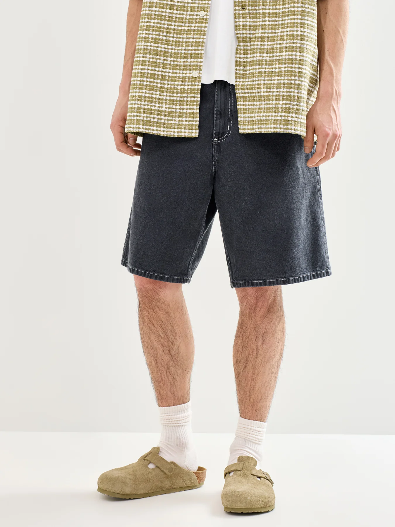 Simple Denim Shorts Black - Image 4