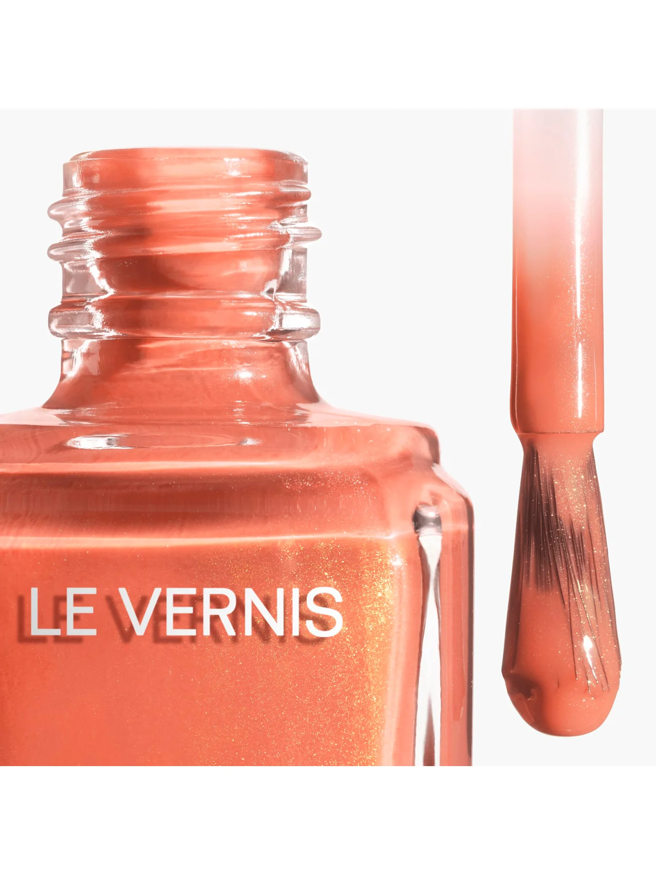 Le Vernis Nail Polish - Image 57