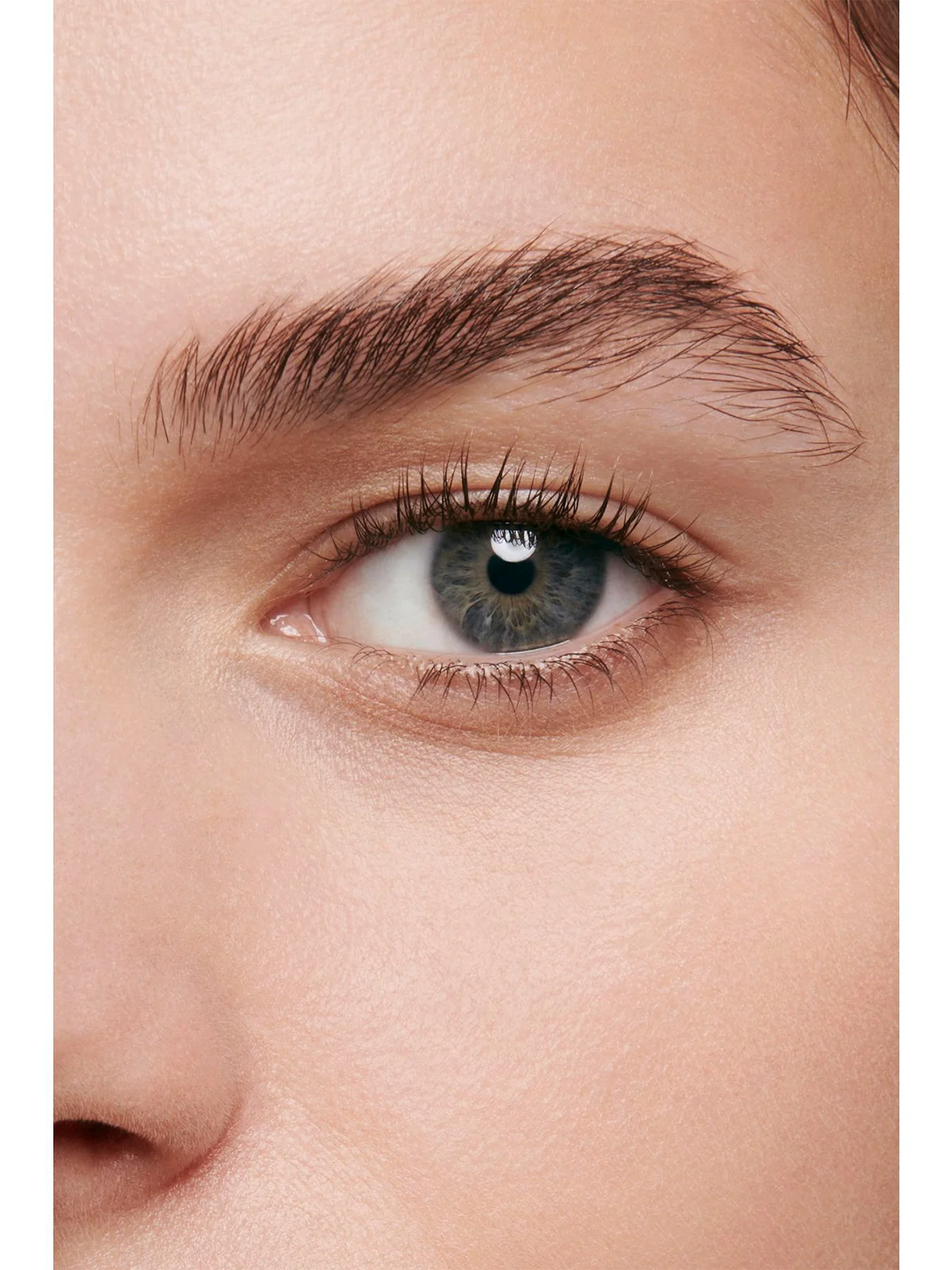 Les Beiges Serum Concealer - Image 11