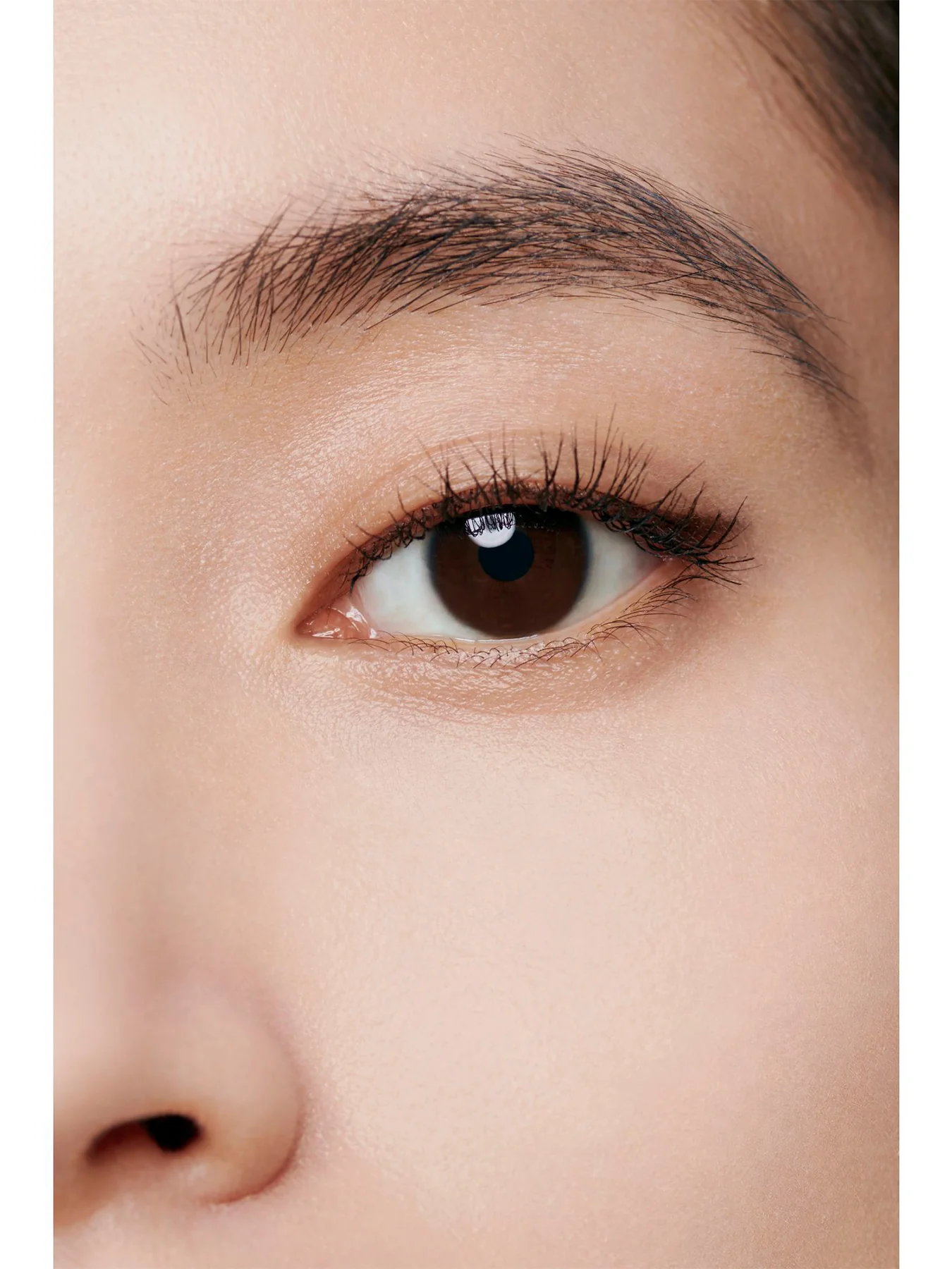 Les Beiges Serum Concealer - Image 7