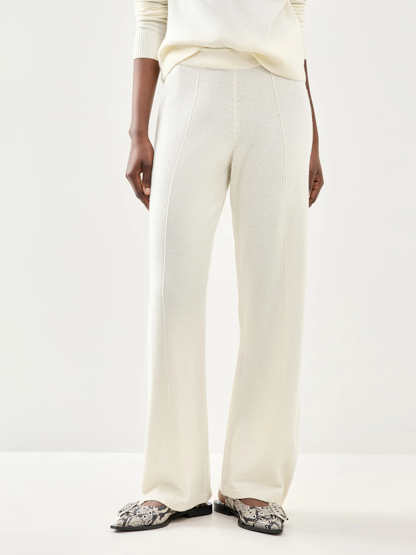 Wide Leg Track Trousers Cream - Image 4