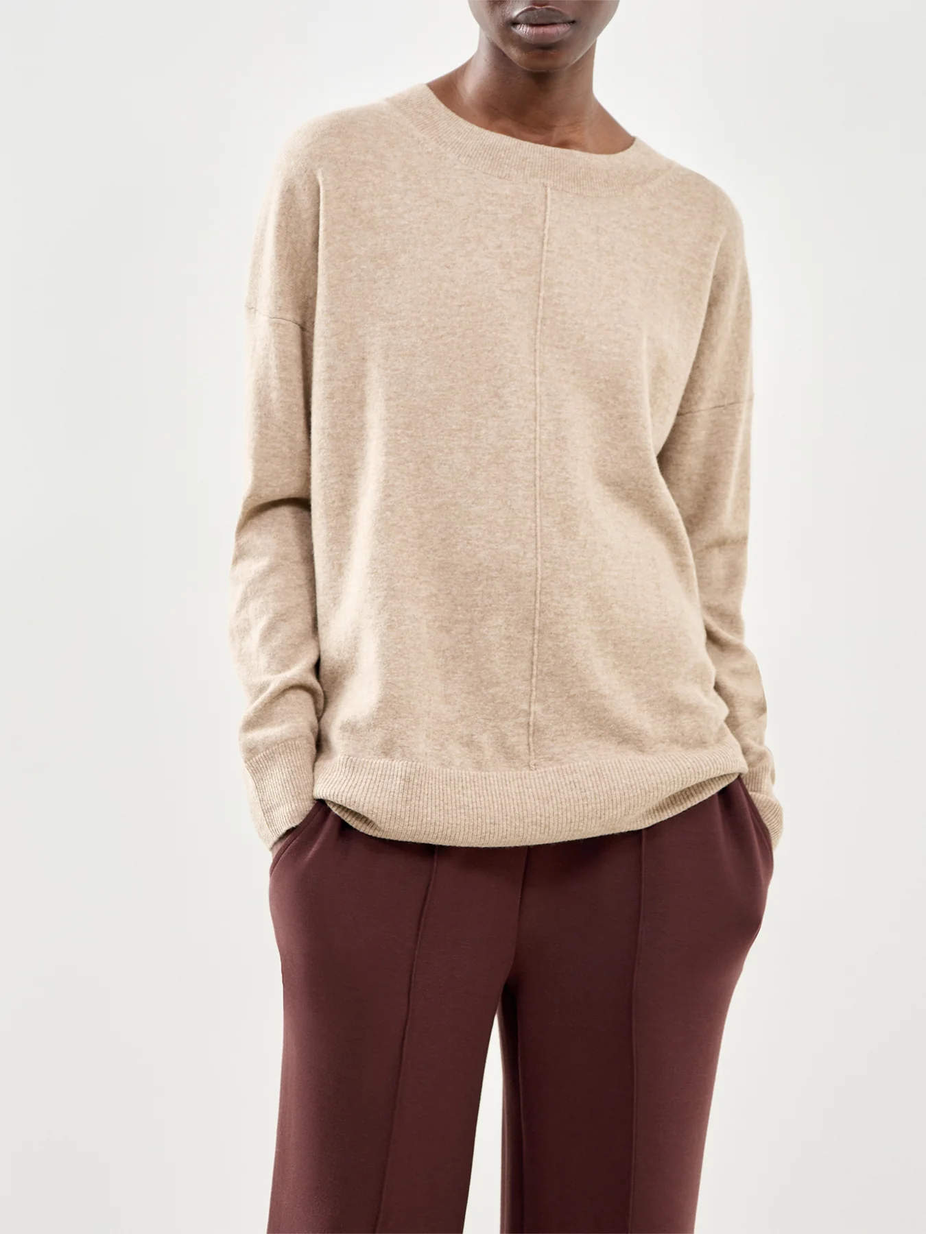 Wide Slouchy Jumper Beige - Image 4