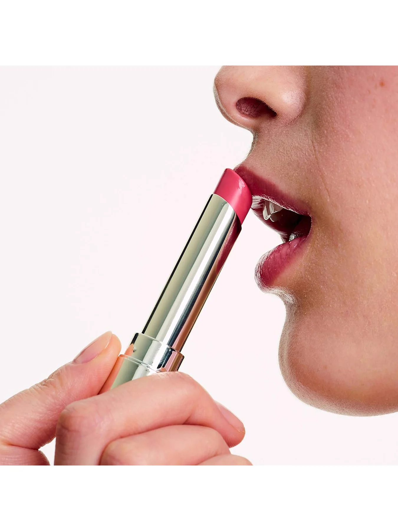 Clarins Limited Edition Love Lip Oil Balm - Image 2