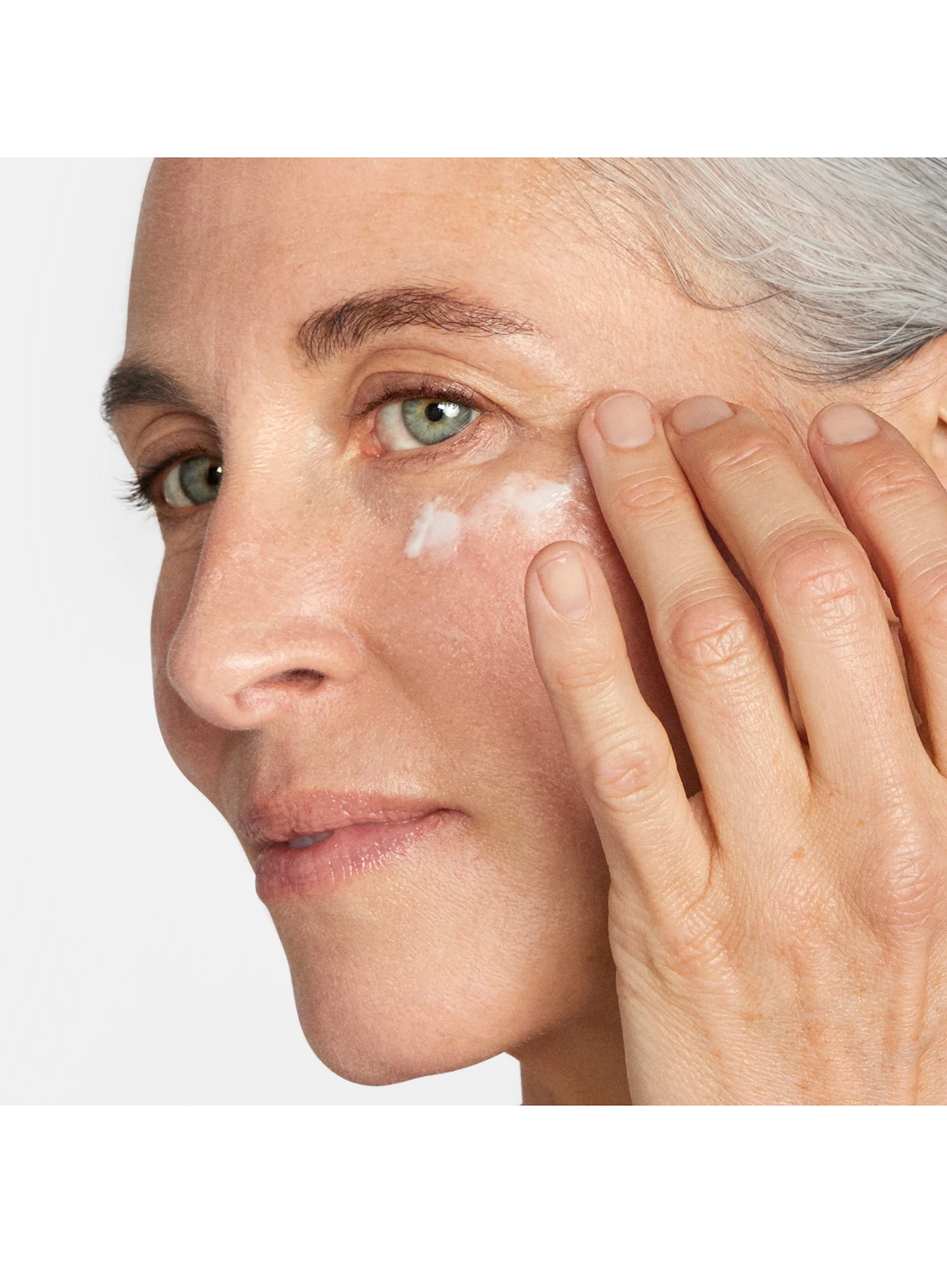 Smart Clinical Repair Wrinkle-Fighting Skincare Set - Image 3