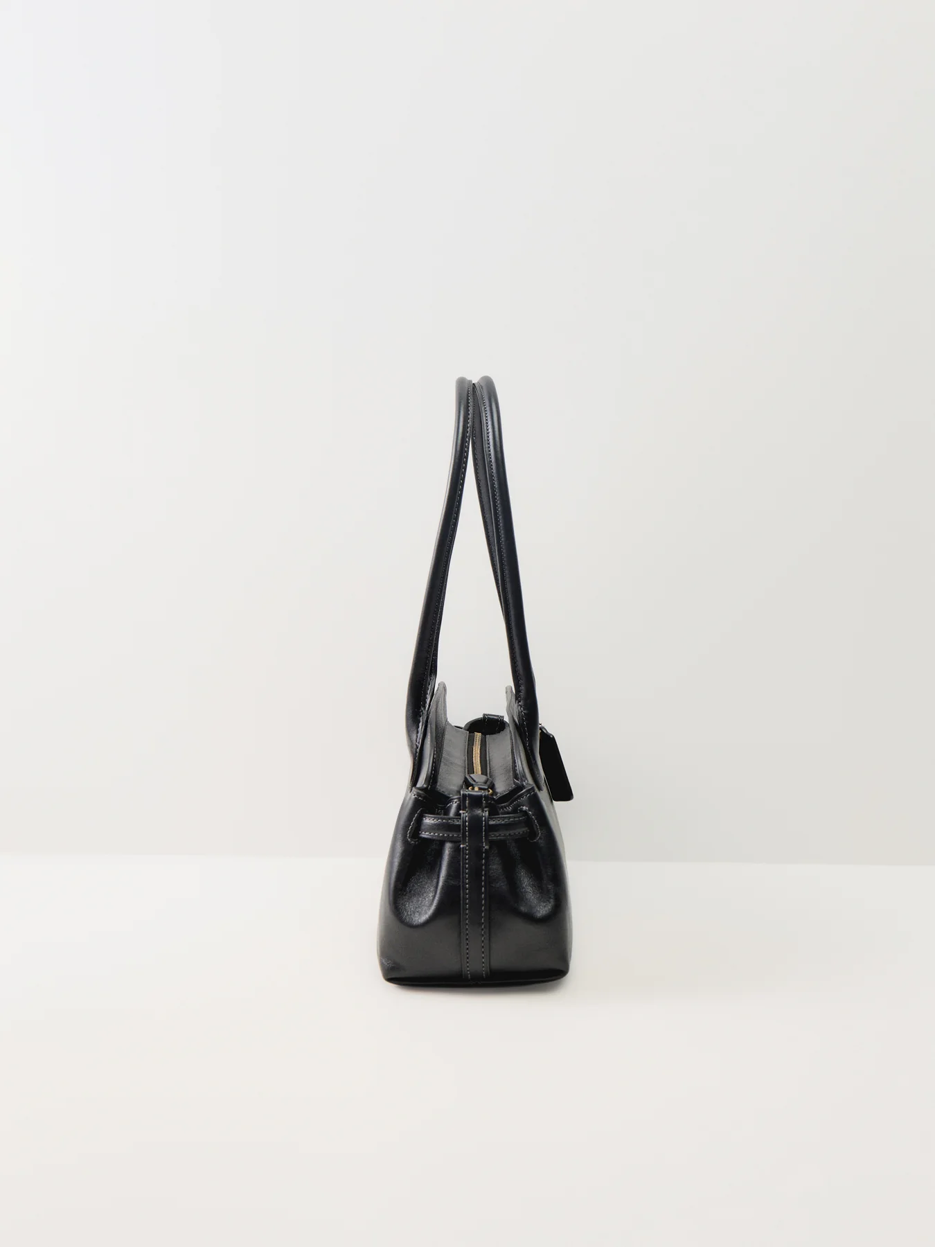 Glazed Leather Empire Carryall 34 Black - Image 4