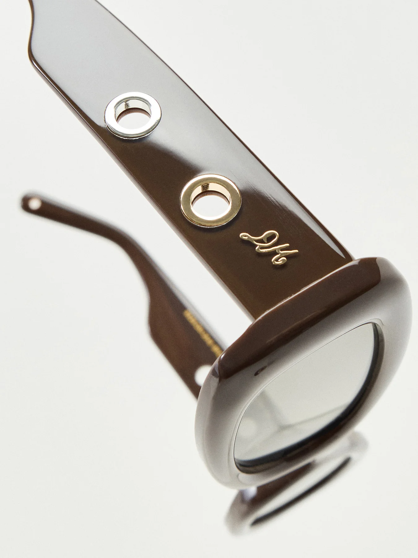 Eyelet Sunglasses Chocolate - Image 3