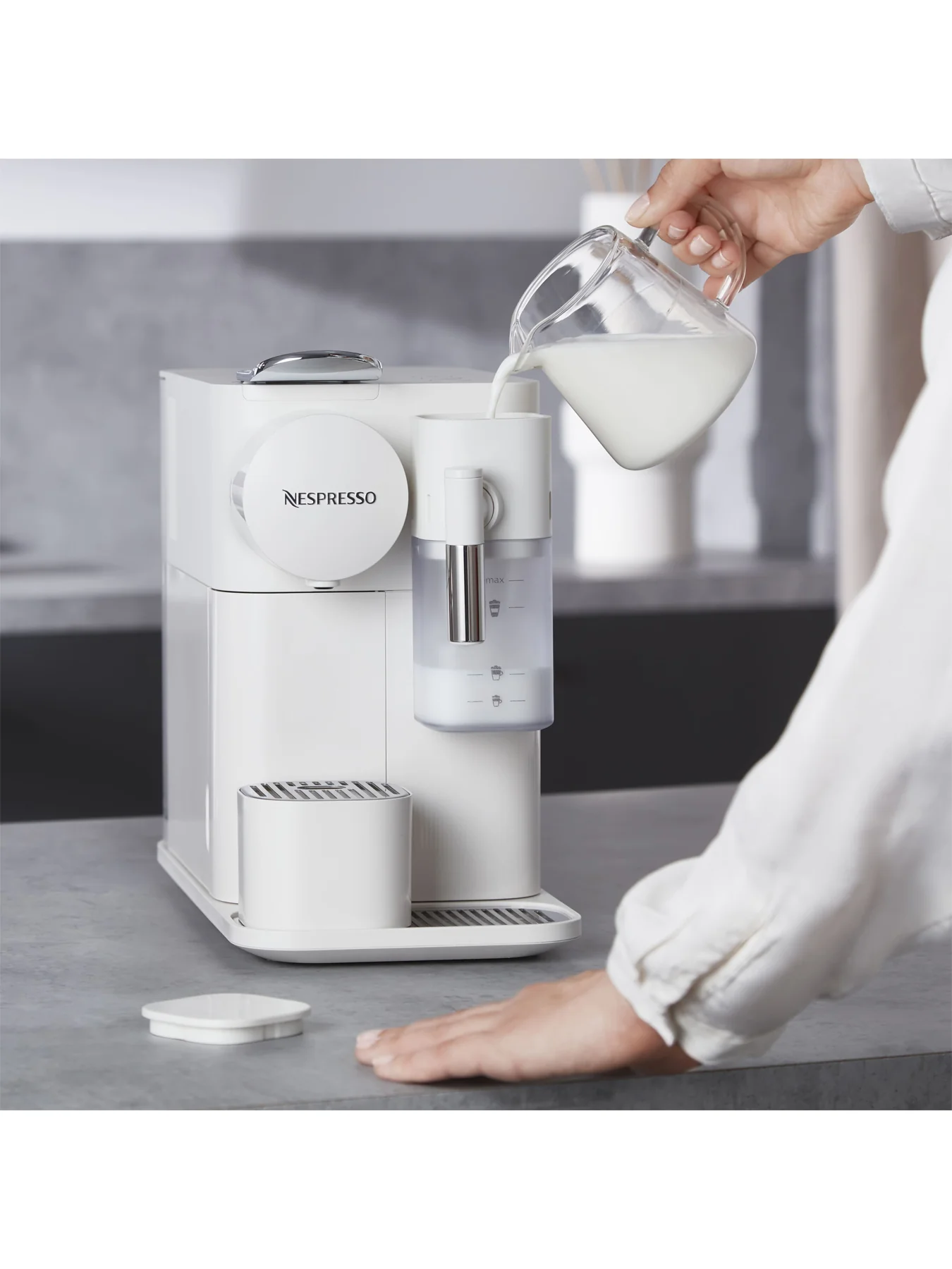 Nespresso Lattissima One White - Image 11
