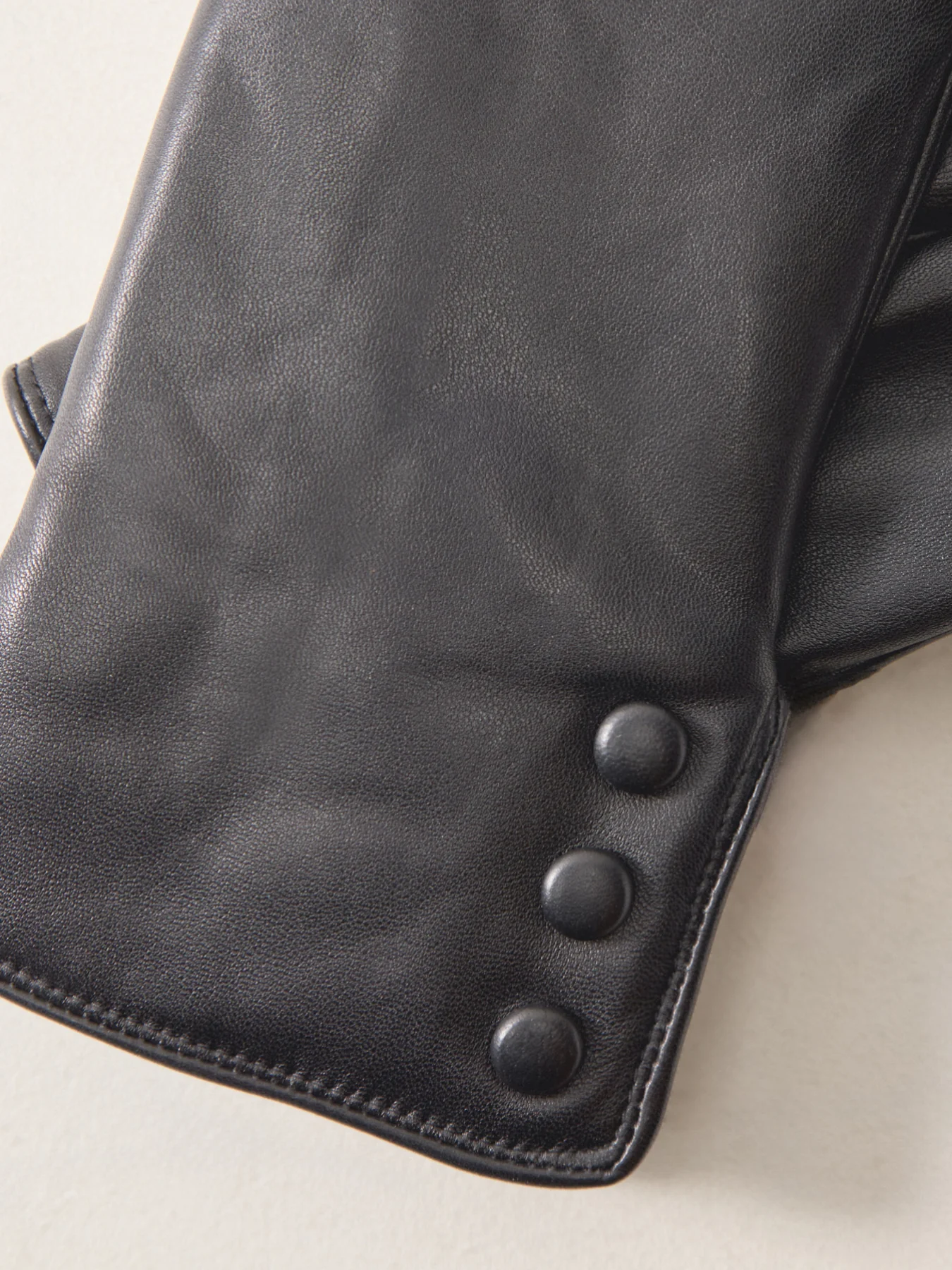 Agata Leather Gloves Black - Image 2