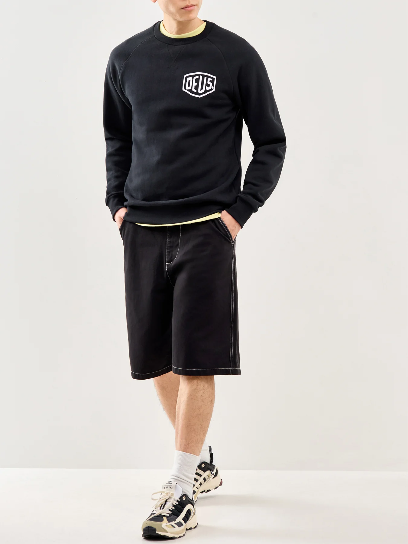 Cotton Walk Shorts Black - Image 2