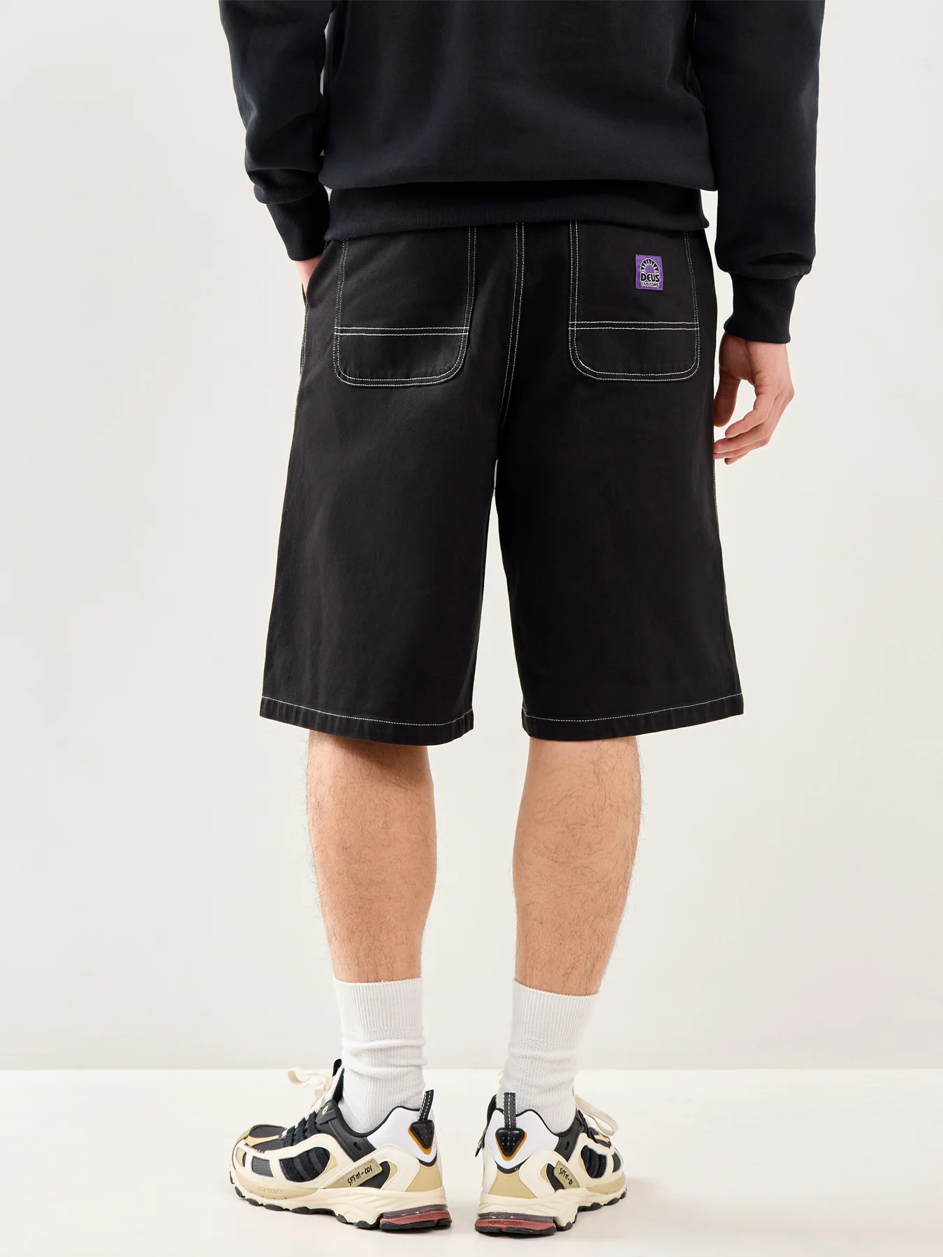 Cotton Walk Shorts Black - Image 5