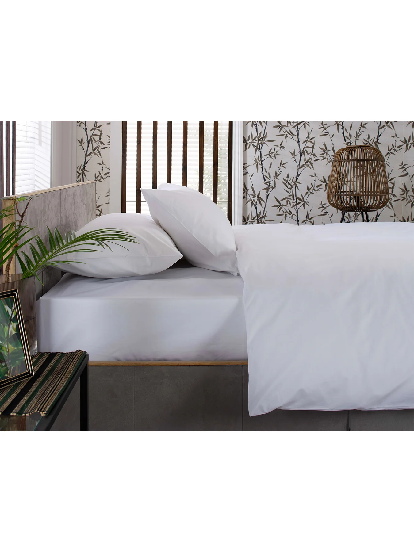 Hadrians Pillowcase Pair White - Image 2