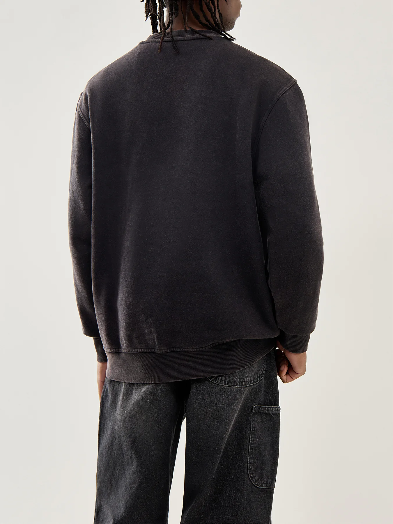 Plentywood Sweatshirt Black - Image 5