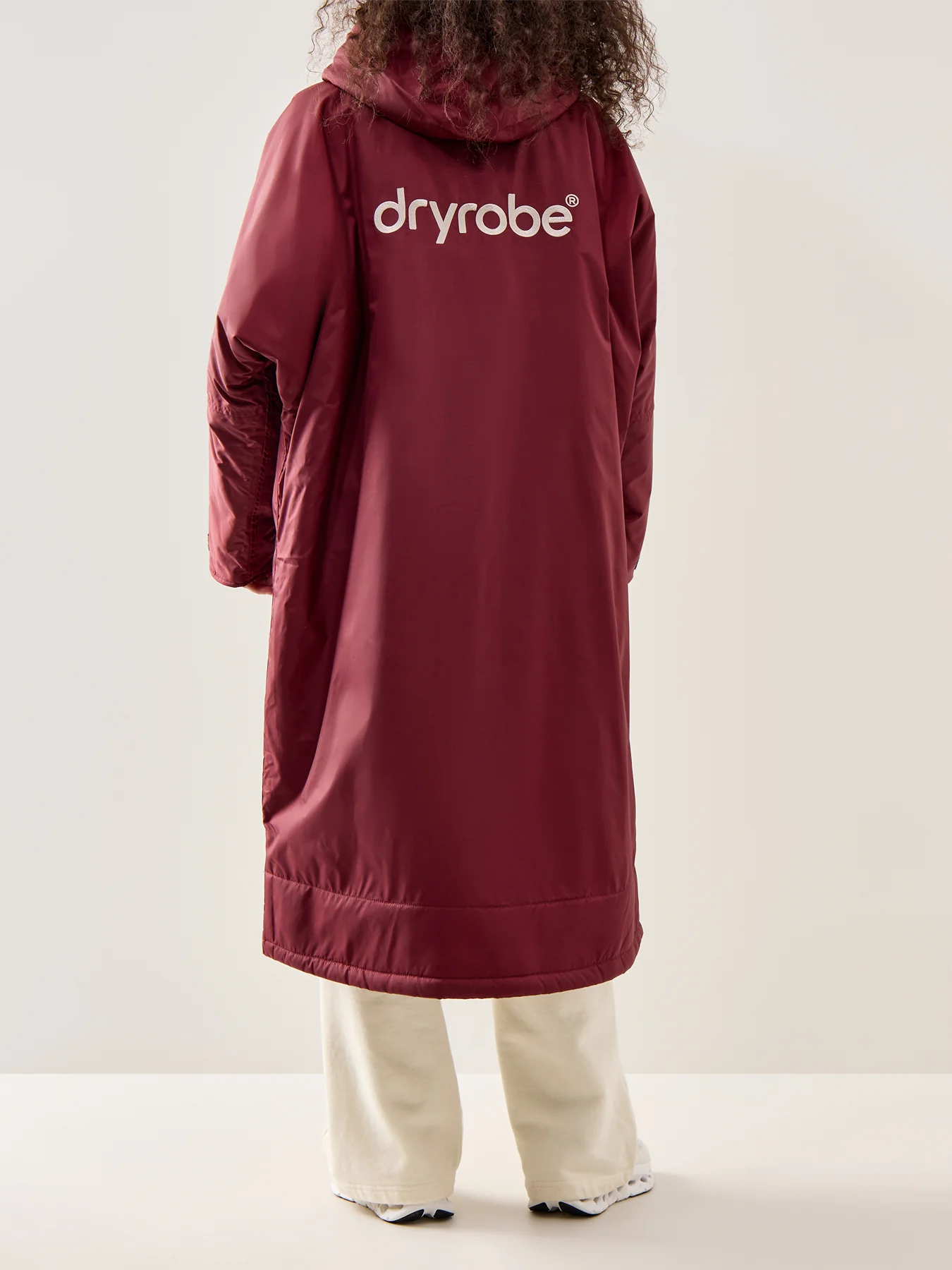 Advance Long Sleeve Changing Robe Burgundy - Image 4