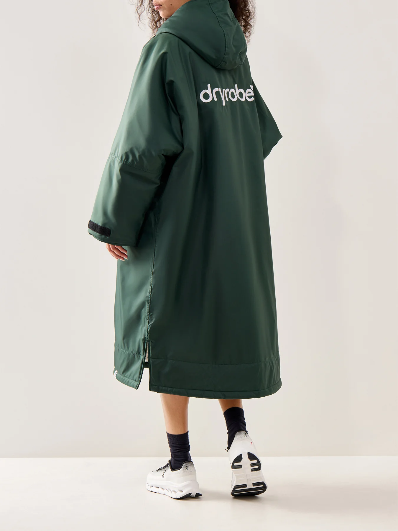 Advance Long Sleeve Changing Robe Green - Image 4