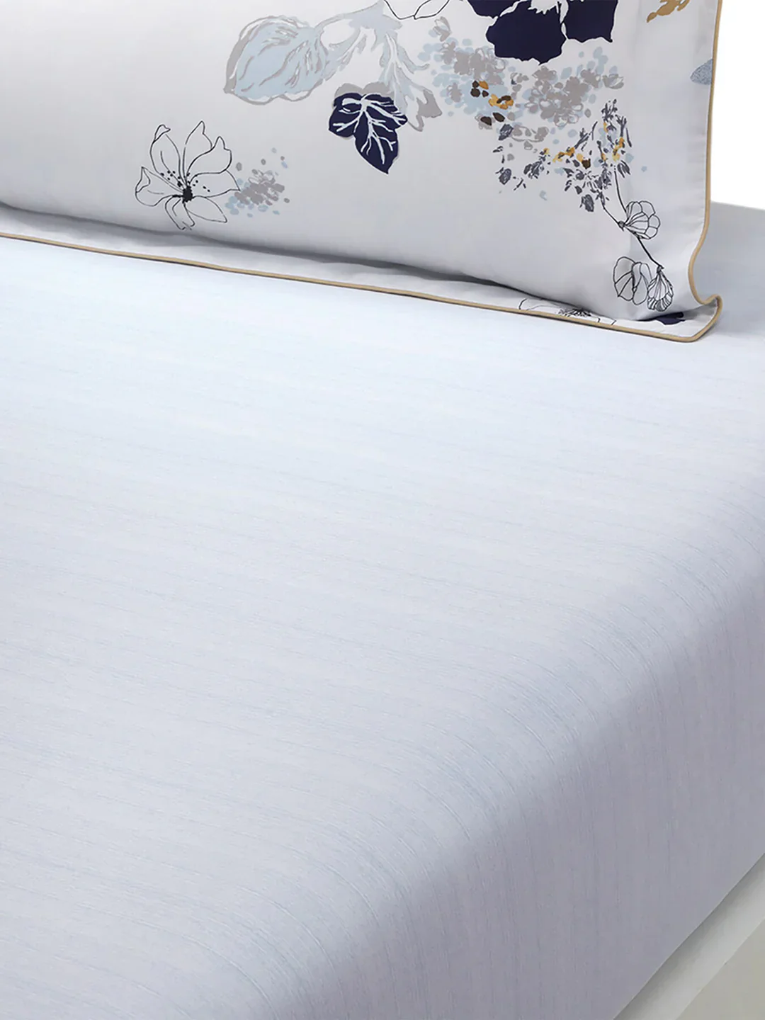 Eclipses Collection with Matching Pillowcase - Image 2