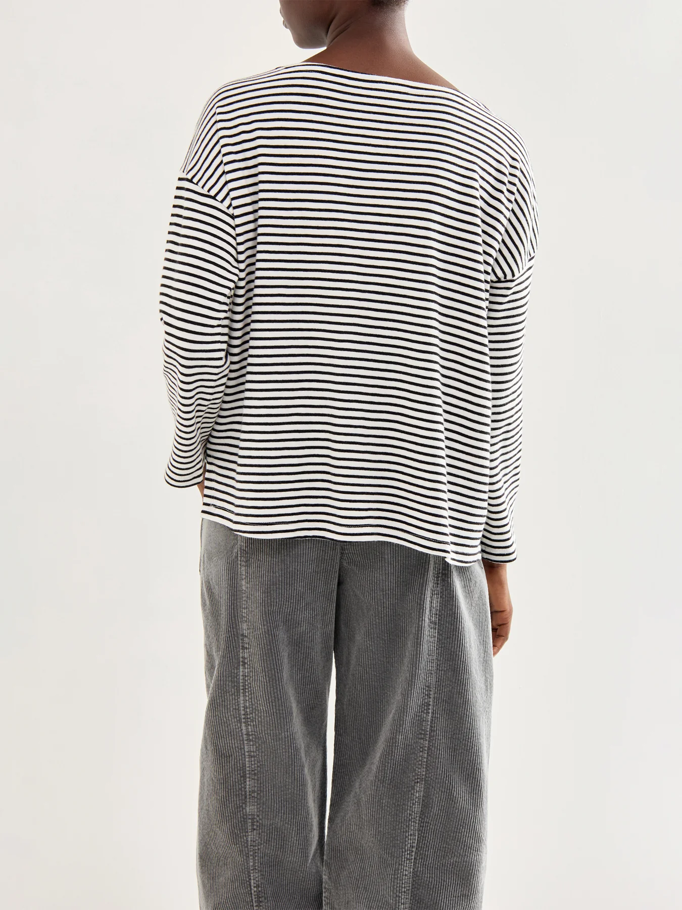 Bateau Neck Bracelet Sleeve Top White/Black - Image 5