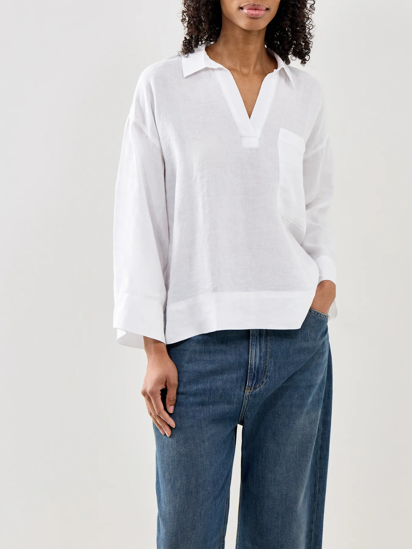 Classic Collar Pop-Over White - Image 4