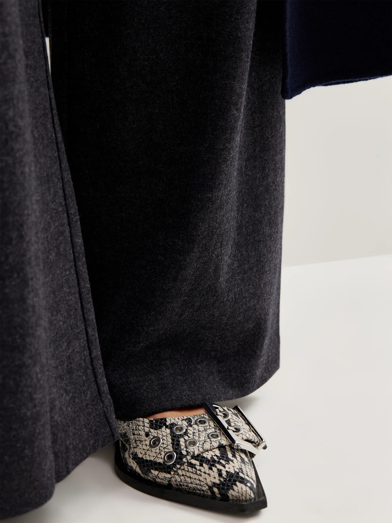Full Length Wide Pants Charcoal - Image 3