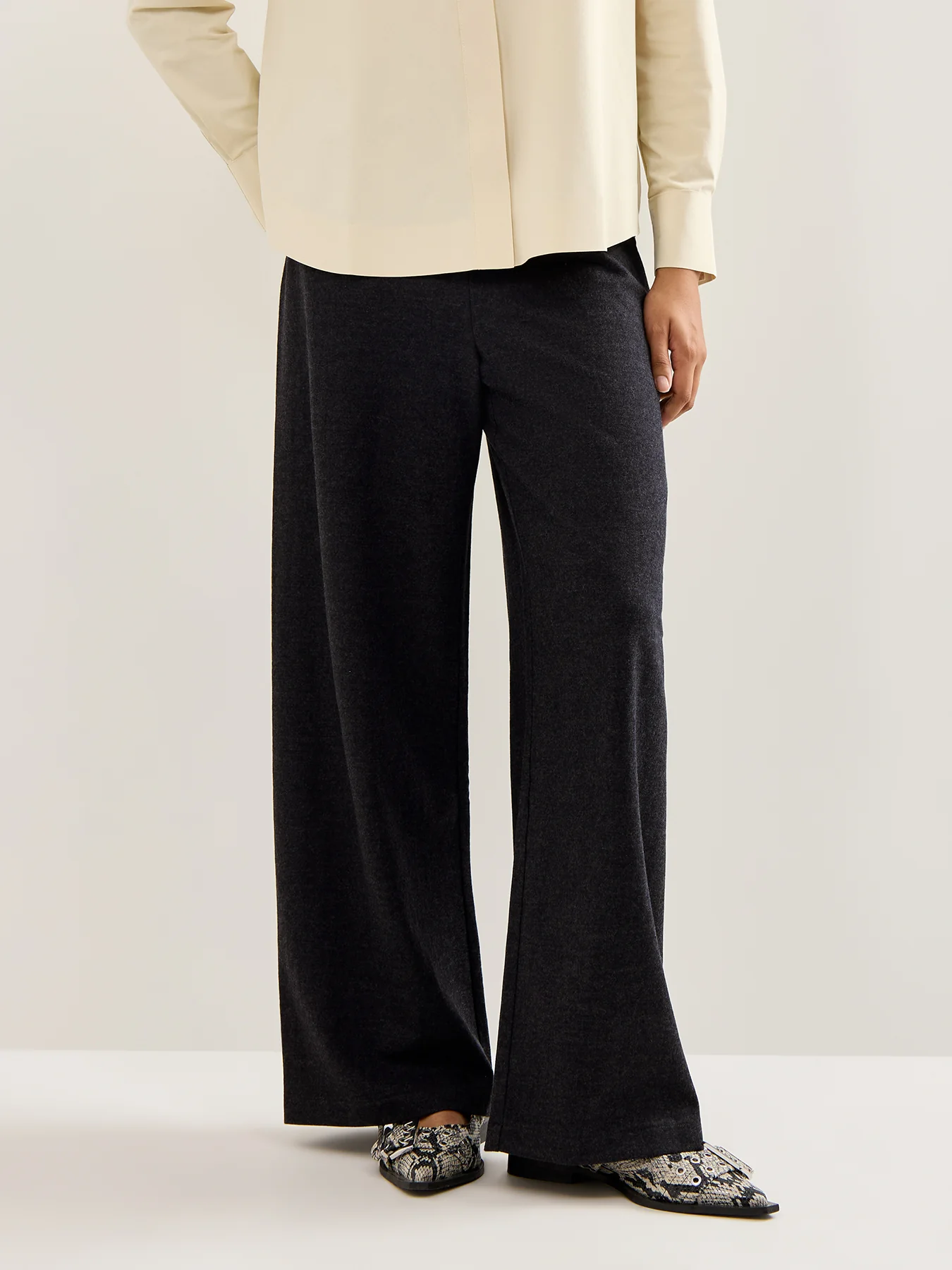 Full Length Wide Pants Charcoal - Image 4