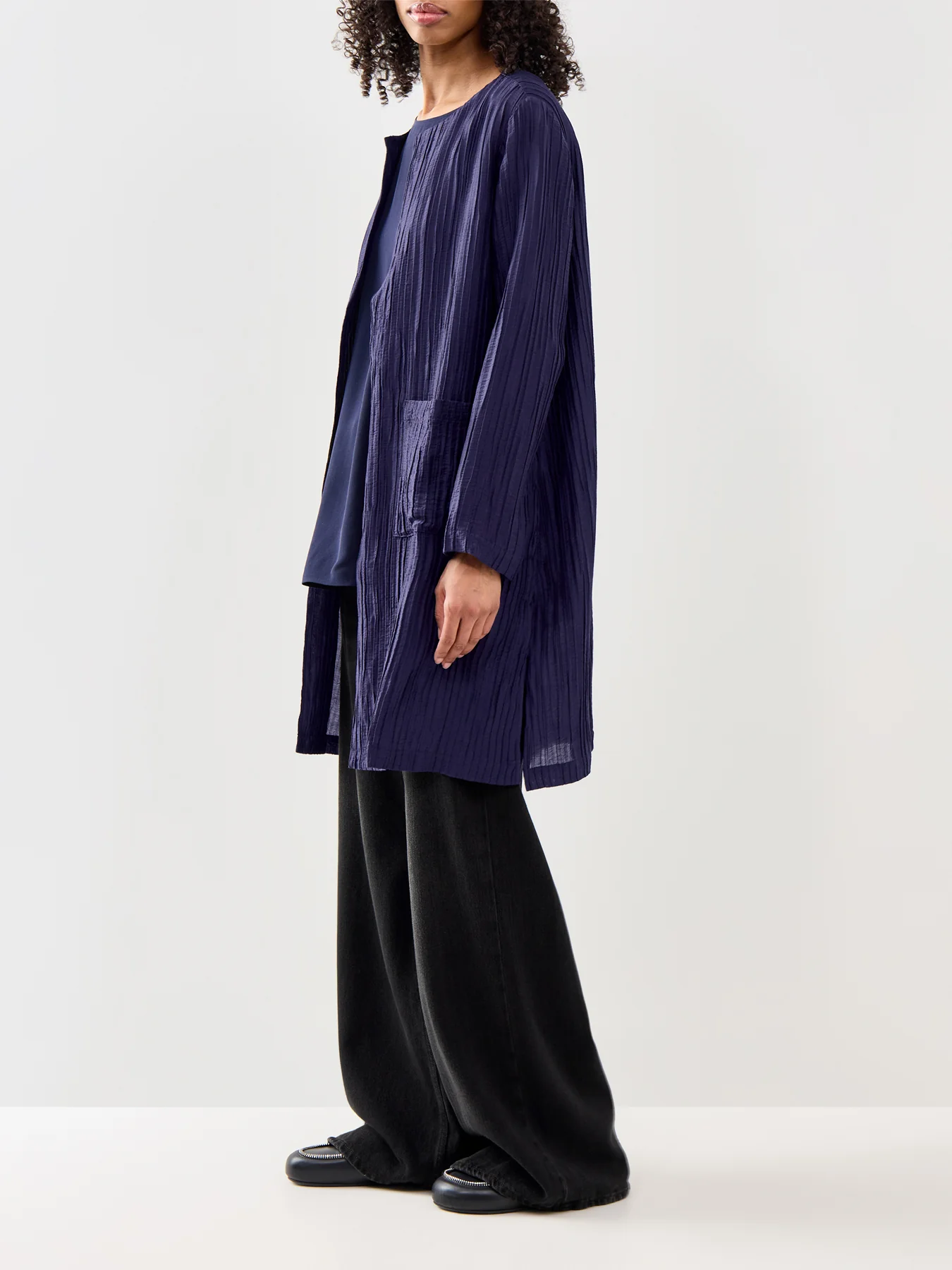 Round Neck Jacket Navy - Image 4