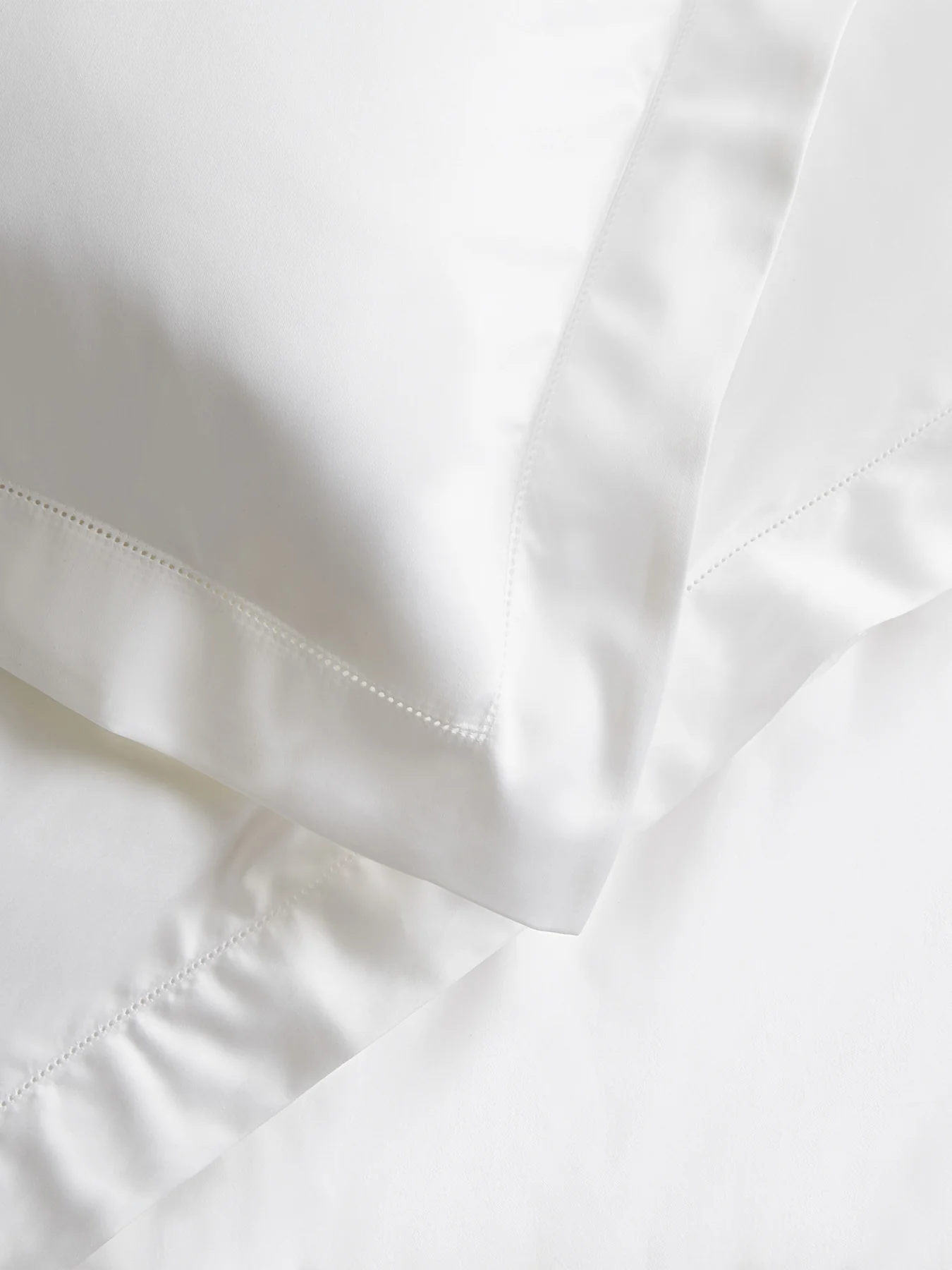 Mayfair Ultimate Fitted Sheet Double White - Image 3