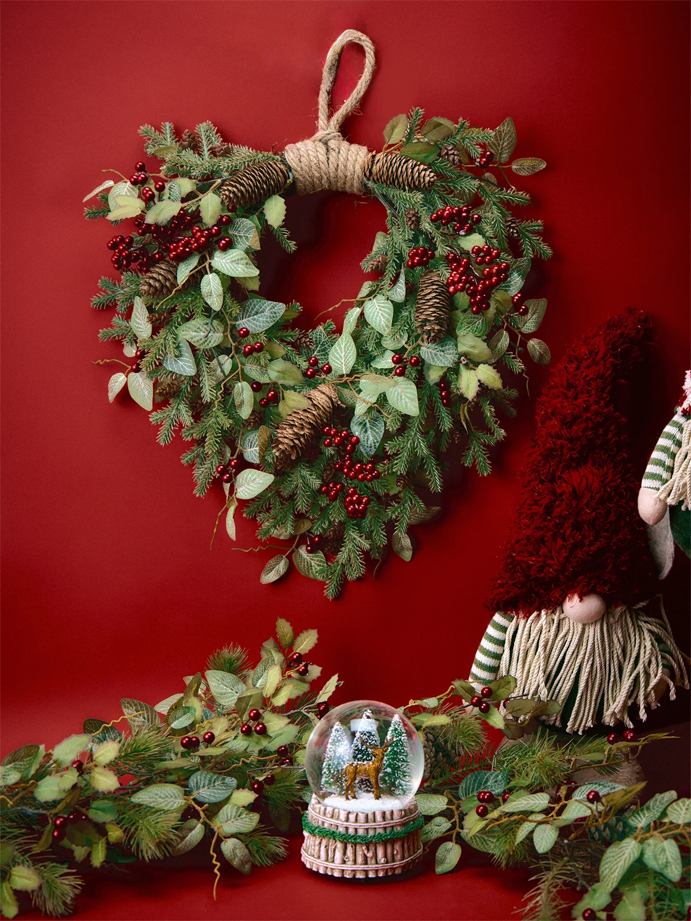 Holly & Berry Pinecone Christmas Wreath 40cm - Image 2