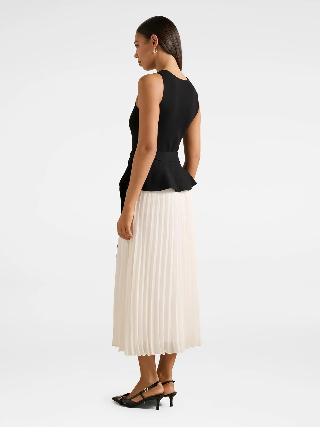 Peony Pleated Mixed Dress Black - Image 5