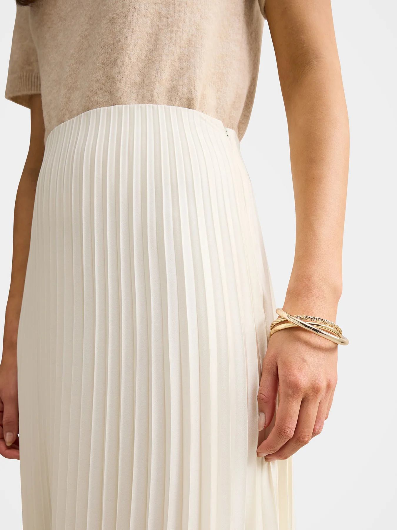 Yasmin Satin Pleated Skirt Cream - Image 5