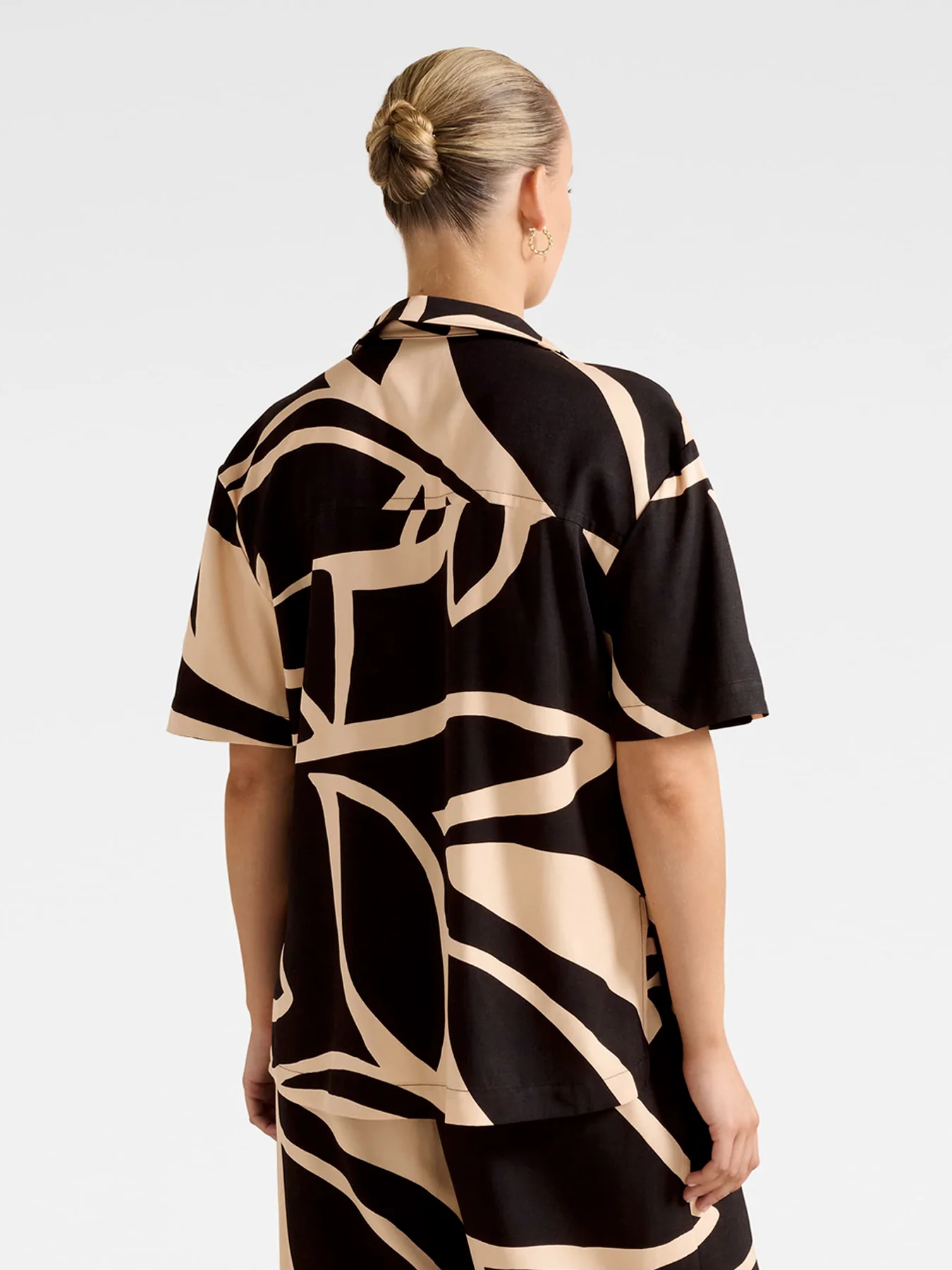 Flossie Printed Short Sleeves Shirt - Image 3