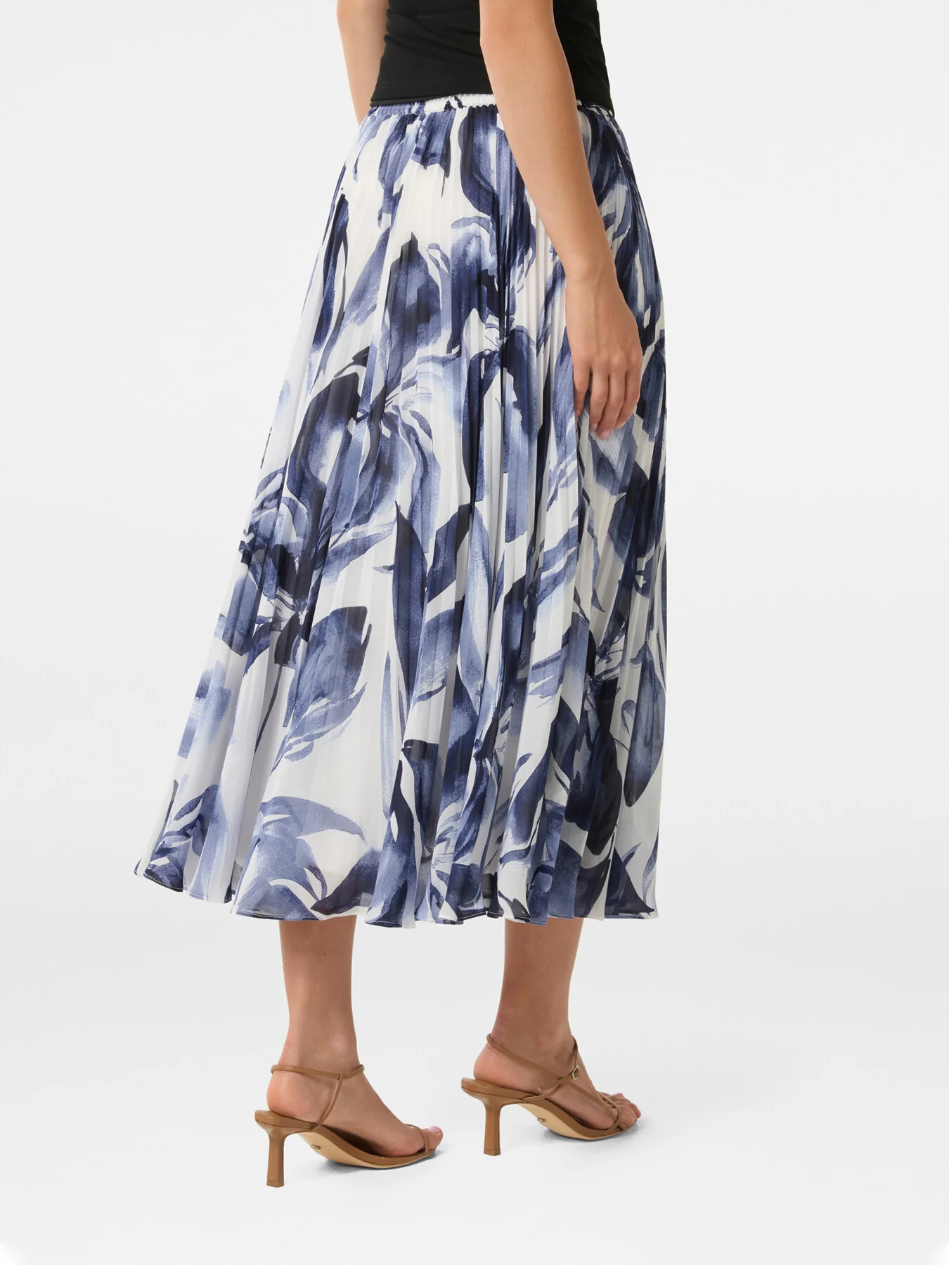 Aurora Pleated Skirt - Image 3