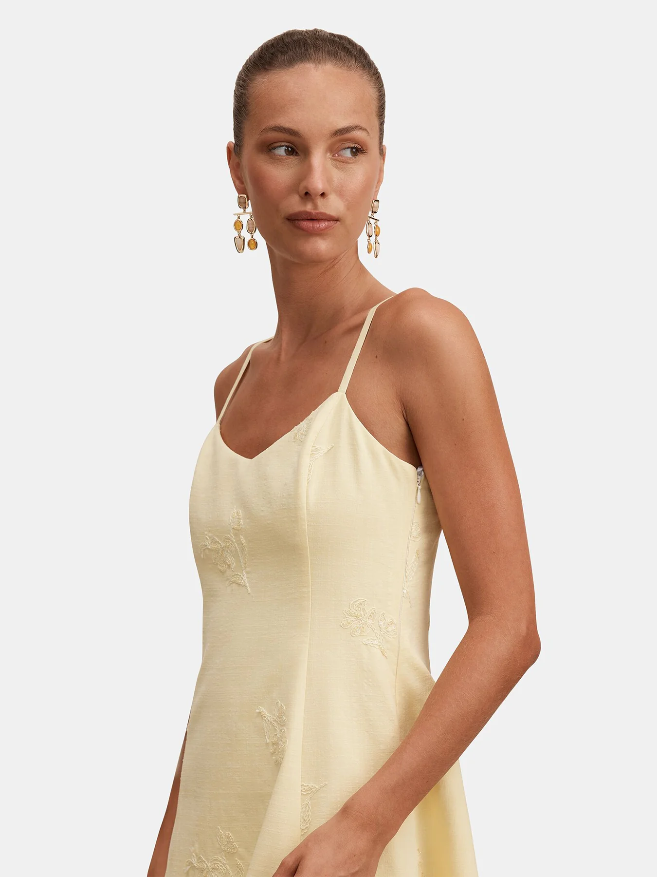 Tiffany Embellished Sequin Midi Dress Yellow - Image 4