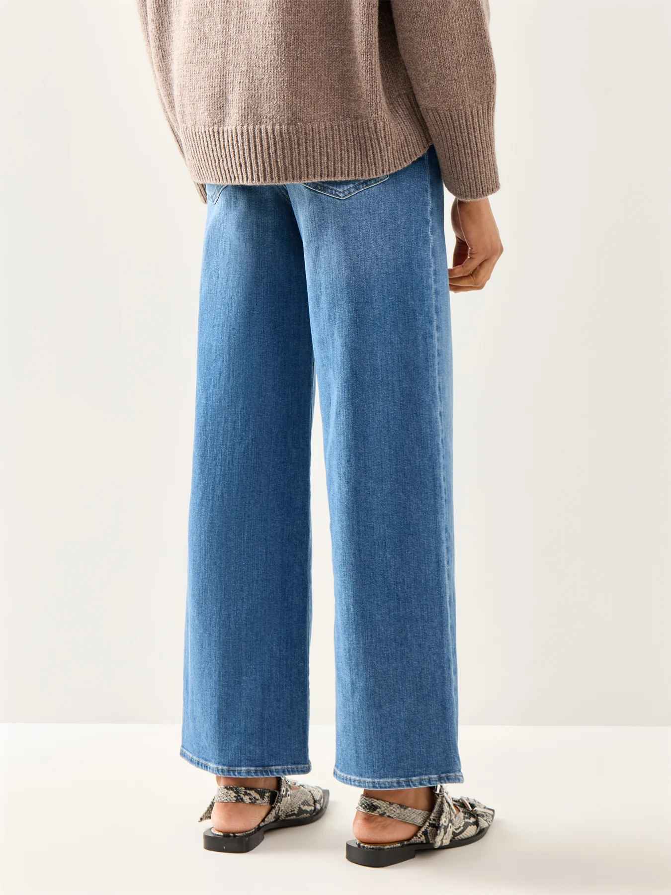 Le Slim Palazzo Jeans Drizzle - Image 5