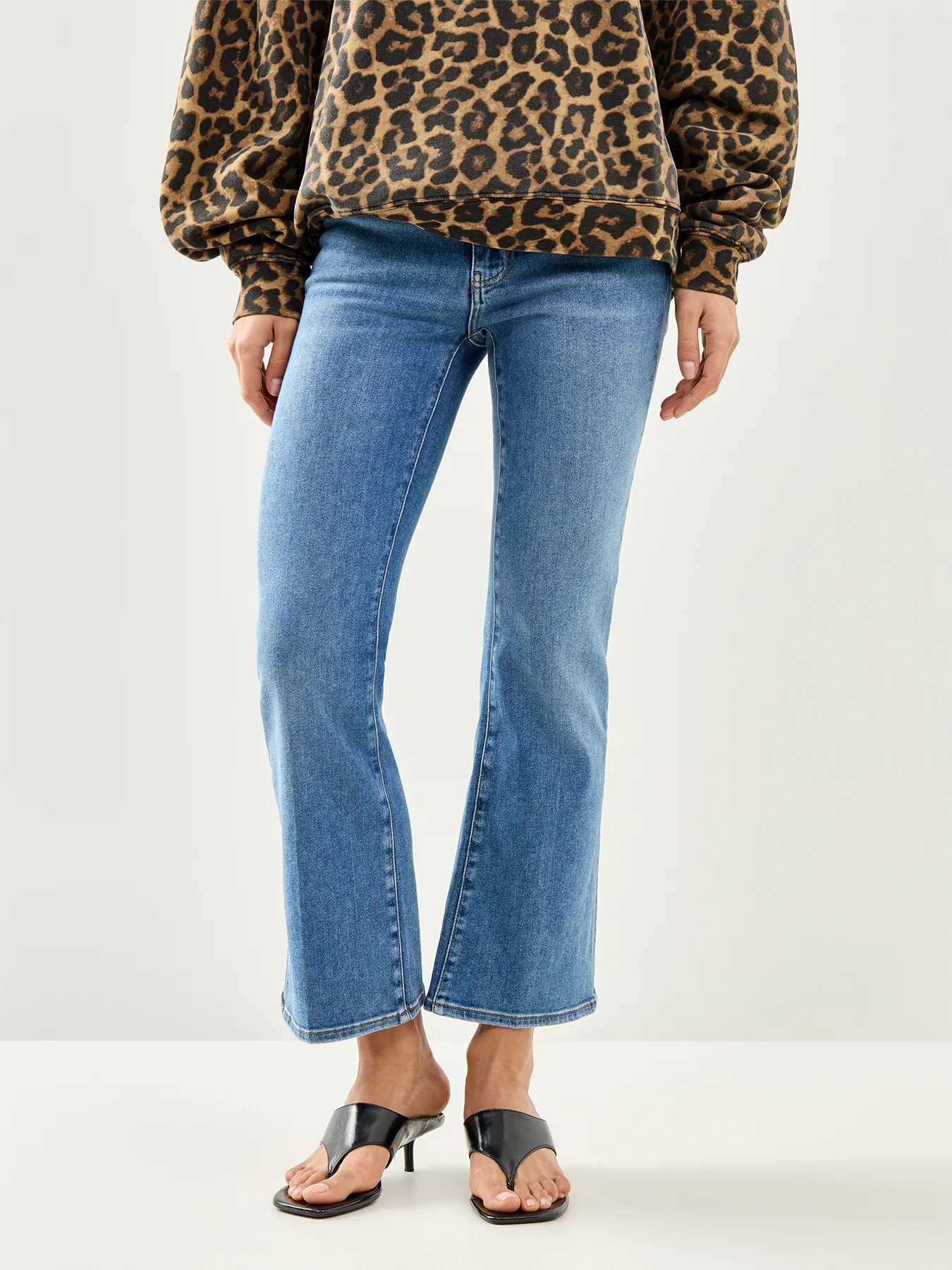The Reboot Crop Bootcut Jeans Blue - Image 4