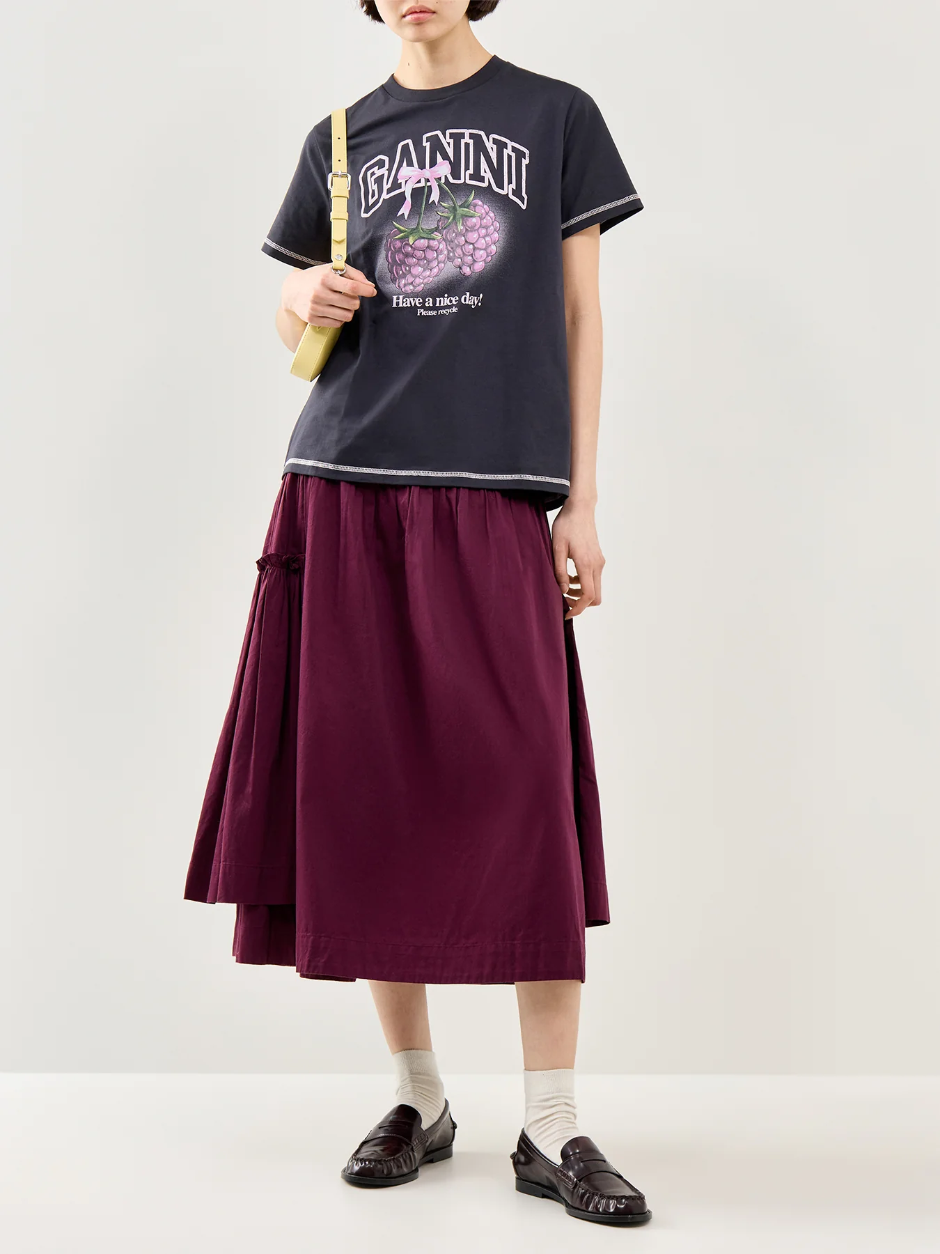 Raspberry Print T-Shirt Black - Image 2