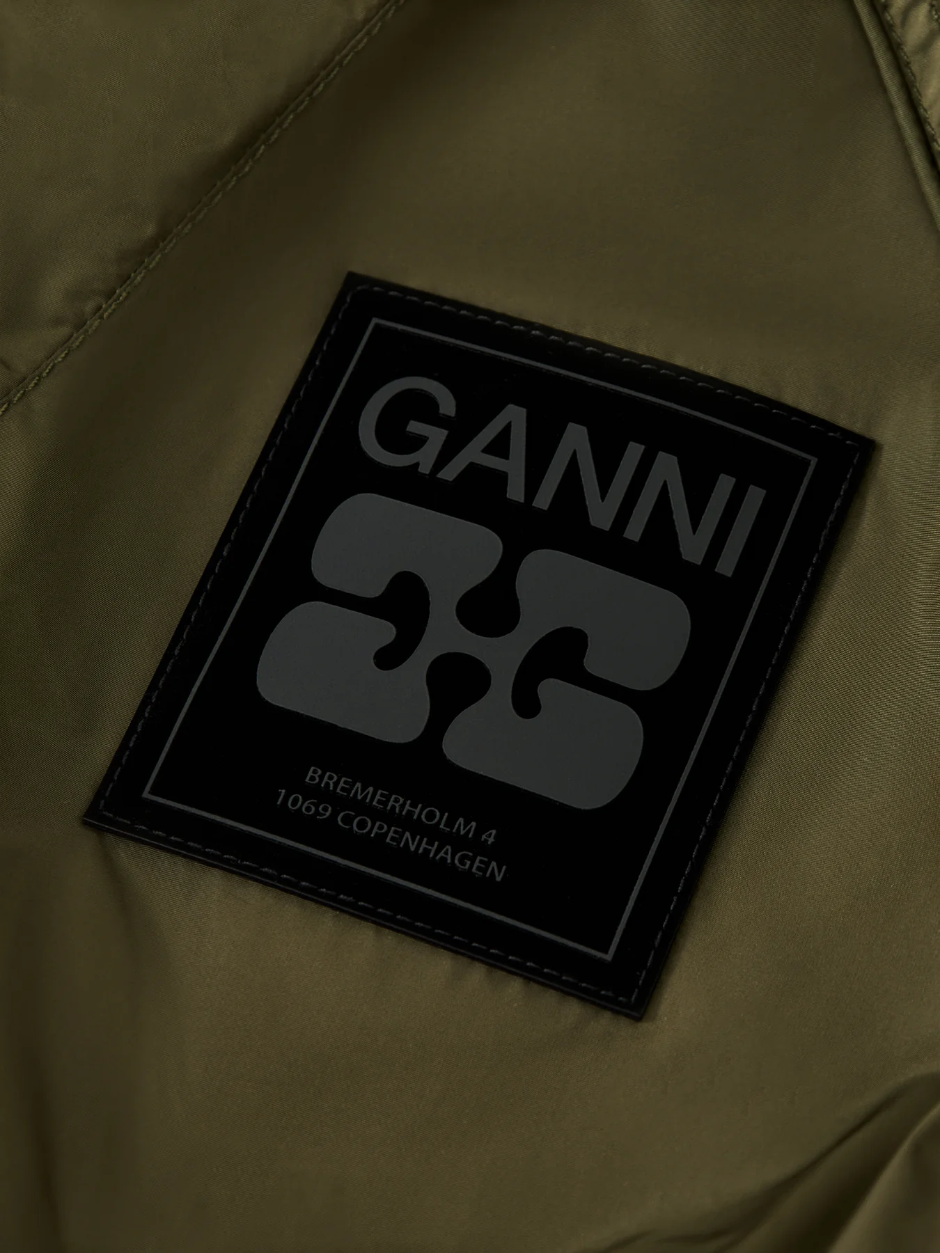 Flyweight Zip Nylon Jacket Green - Image 3